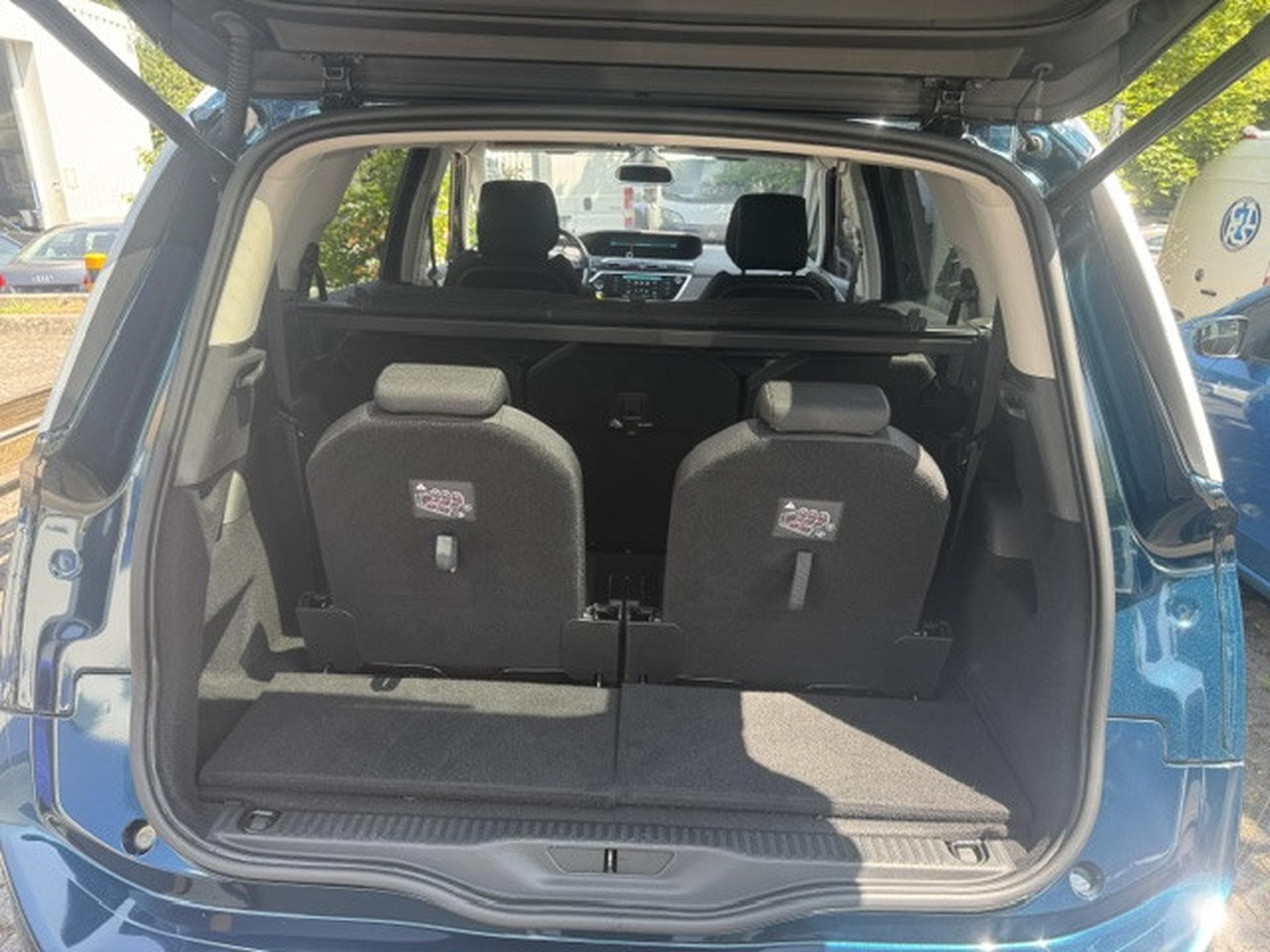 Citroën C4 Grand SpaceTourer CITROEN C4 SPACETOURER 7 SITZER AUTOMATIK KEYLESS LED NAVI (2022) - Photo 9