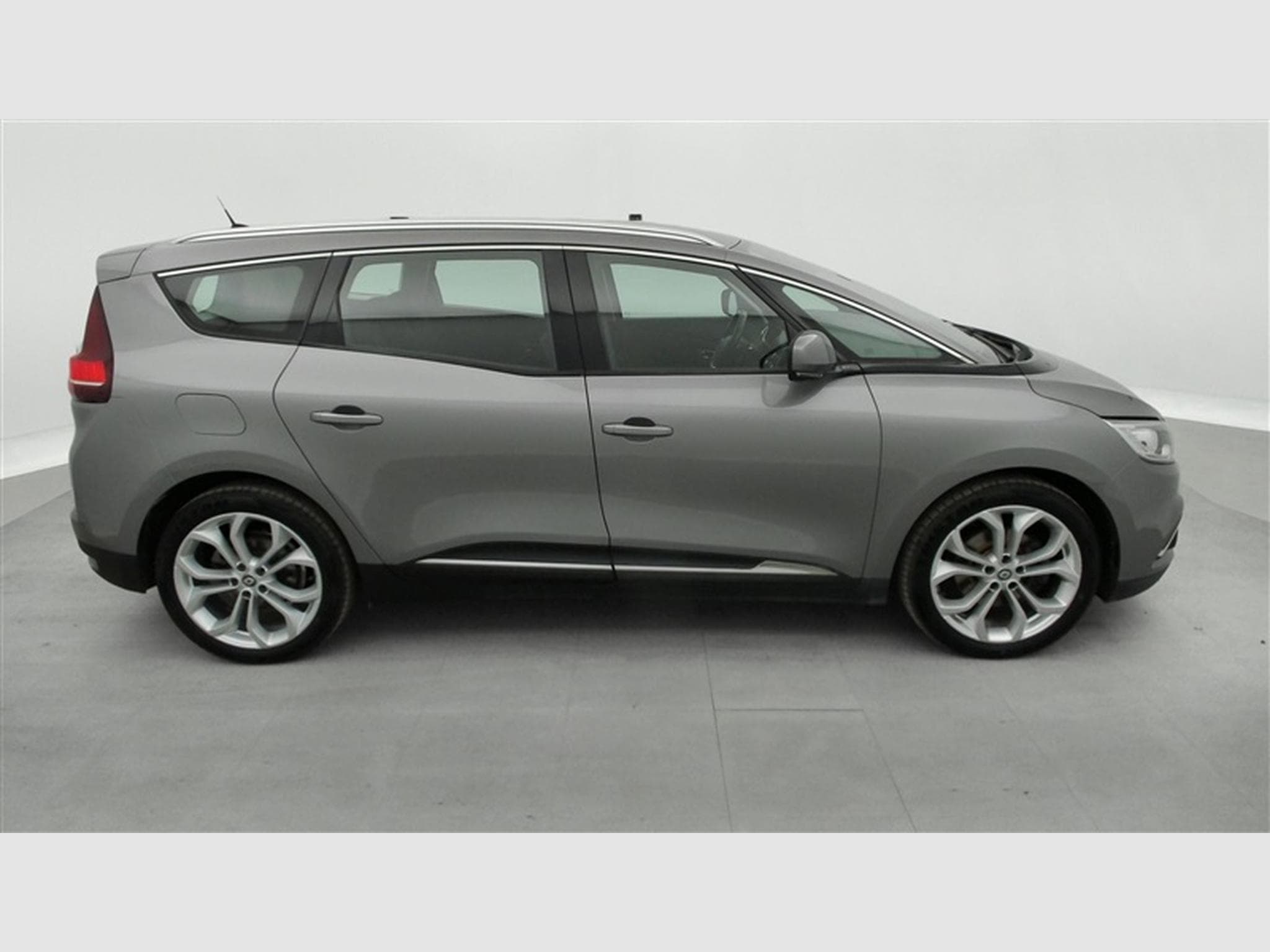 Renault Scenic 1.5 dCi Energy ZEN 7pl. NAVI / PDC AR / KEYLESS (2018) - Photo 23