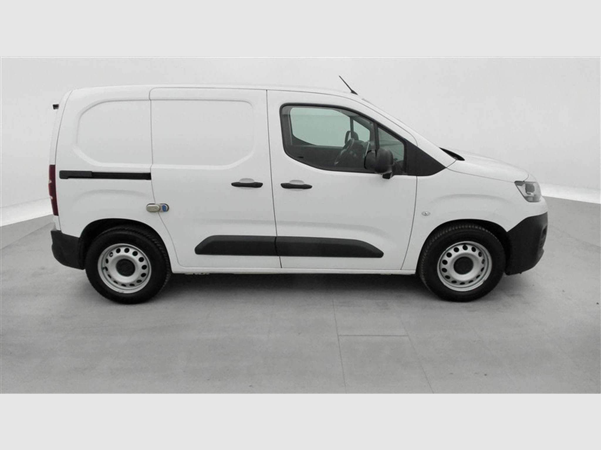 Citroen Berlingo 1.2 PureTech 130Cv EAT8 Worker 3PL / NAVI / CAMERA / CARPLAY (2020) - Photo 24
