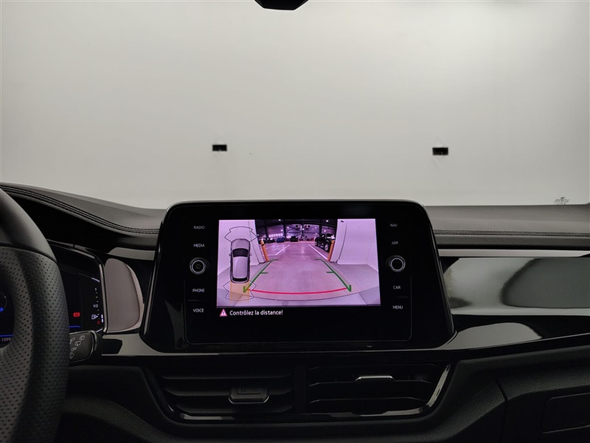 VW T-Roc R-line Ultimate Black (2026) - Photo 18