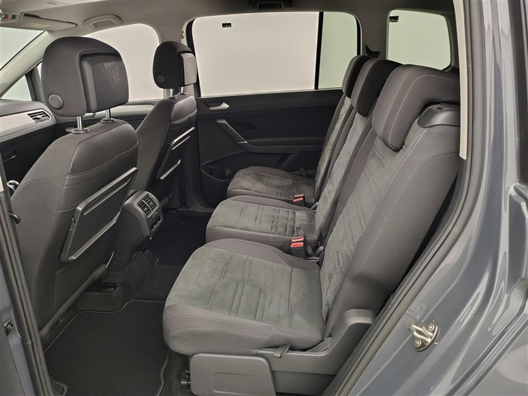 VW Touran 1.5 TSI 150Cv Comfortline 7PL / NAVI / ALU / PDC (2023) - Photo 13