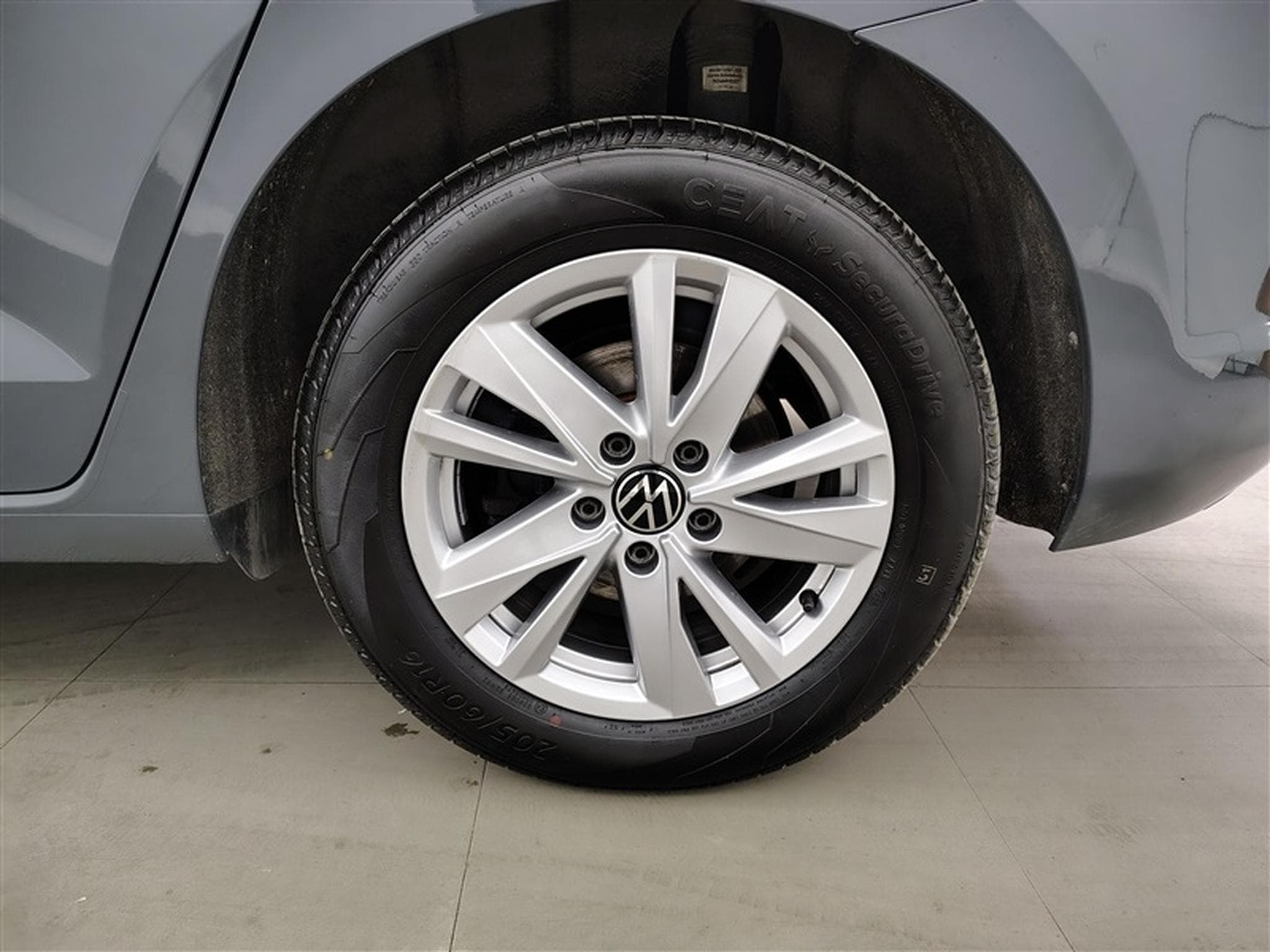 VW Touran 1.5 TSI 150Cv Comfortline 7PL / NAVI / ALU / PDC (2023) - Photo 6