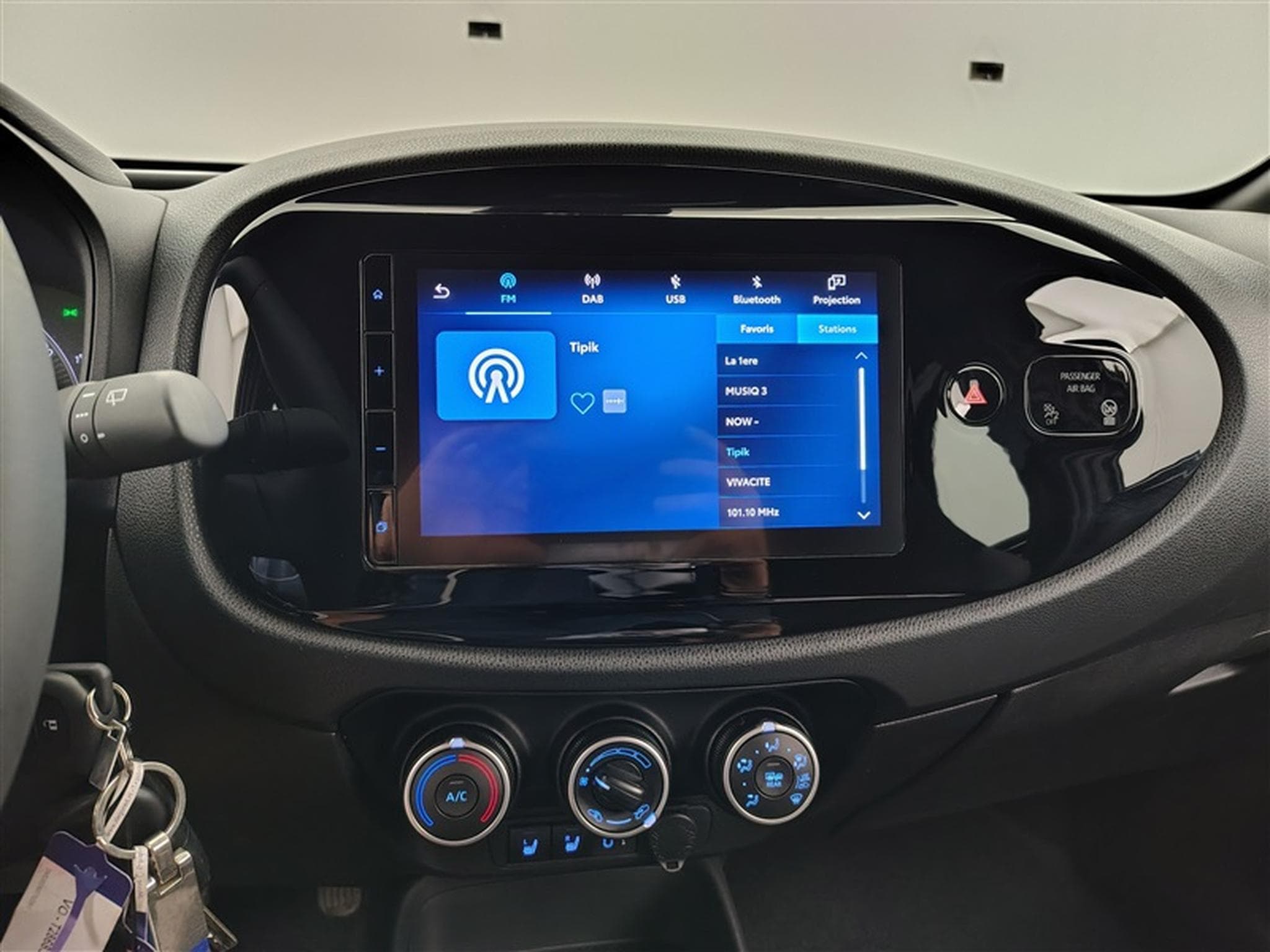Toyota Aygo 1.0i VVT-i X play CVT *CARPLAY/CAMERA* (2024) - Photo 11