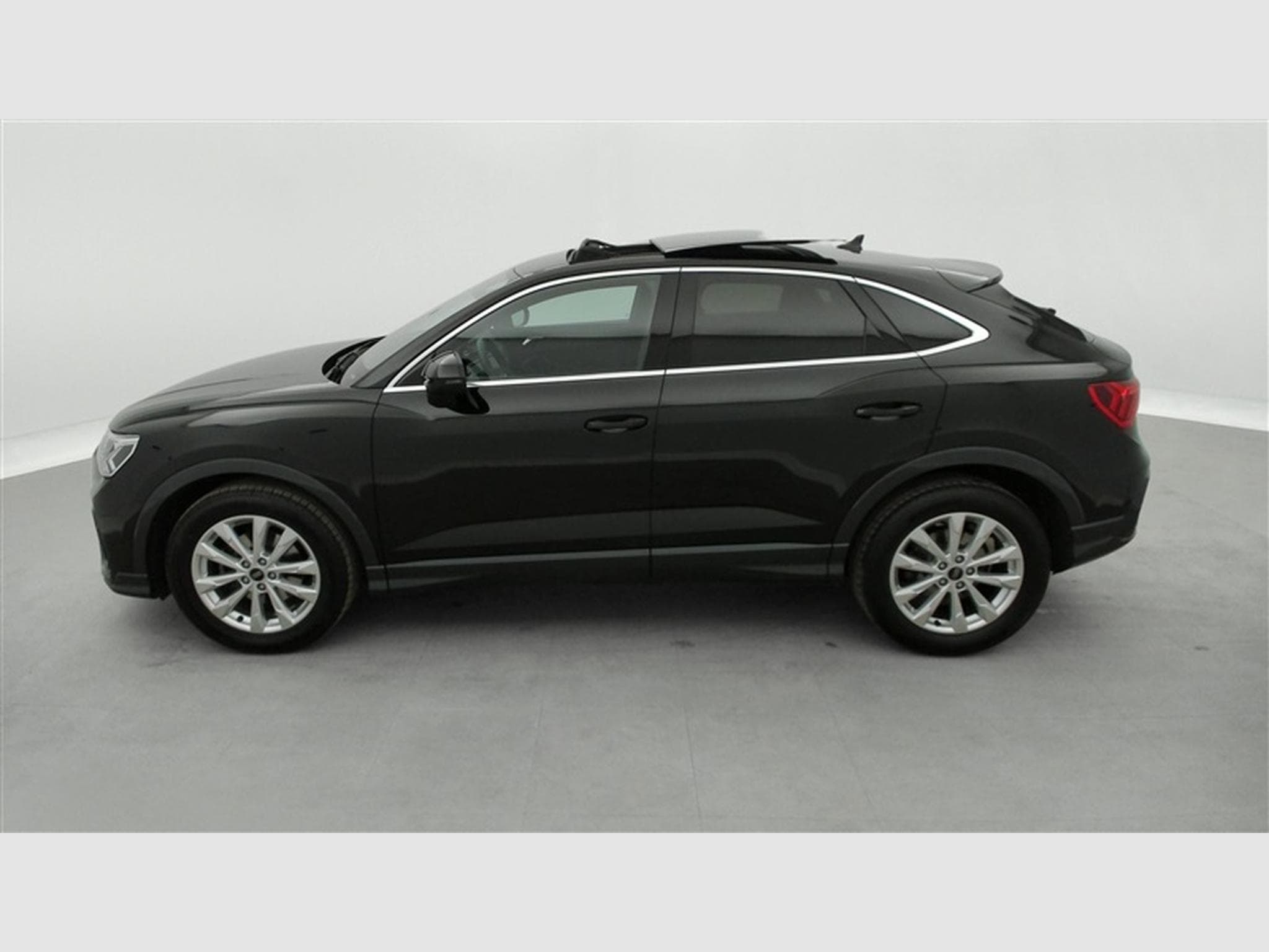 Audi Q3 SportBack 35 TFSI 150cv S-Tronic S line NAVI / FULL LED (2023) - Foto 3