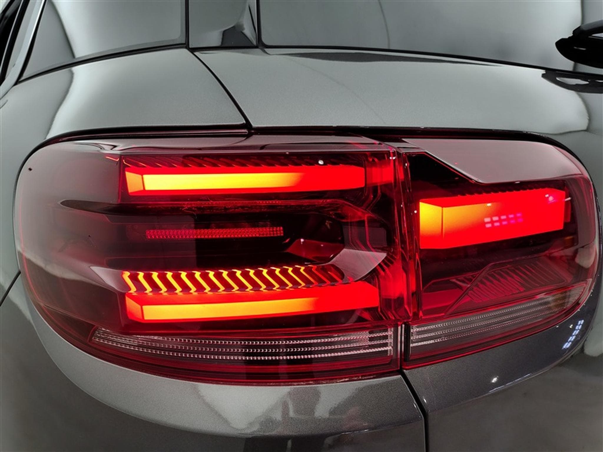 Citroen C5 Aircross 1.5 BlueHDi 130cv EAT8 PLUS NAVI / FULL LED / S-CUIR / JA 19 (2025) - Photo 16