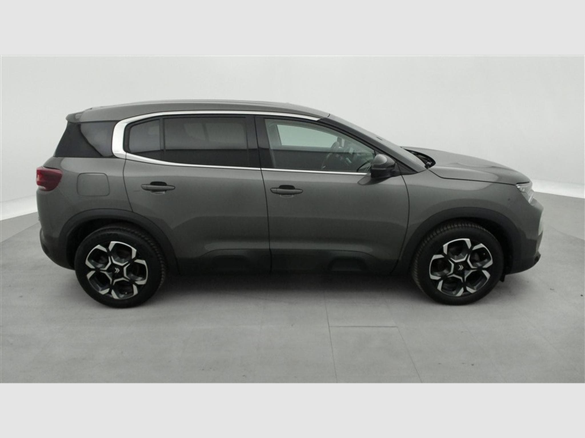 Citroen C5 Aircross 1.5 BlueHDi 130cv EAT8 PLUS NAVI / FULL LED / S-CUIR / JA 19 (2025) - Photo 24