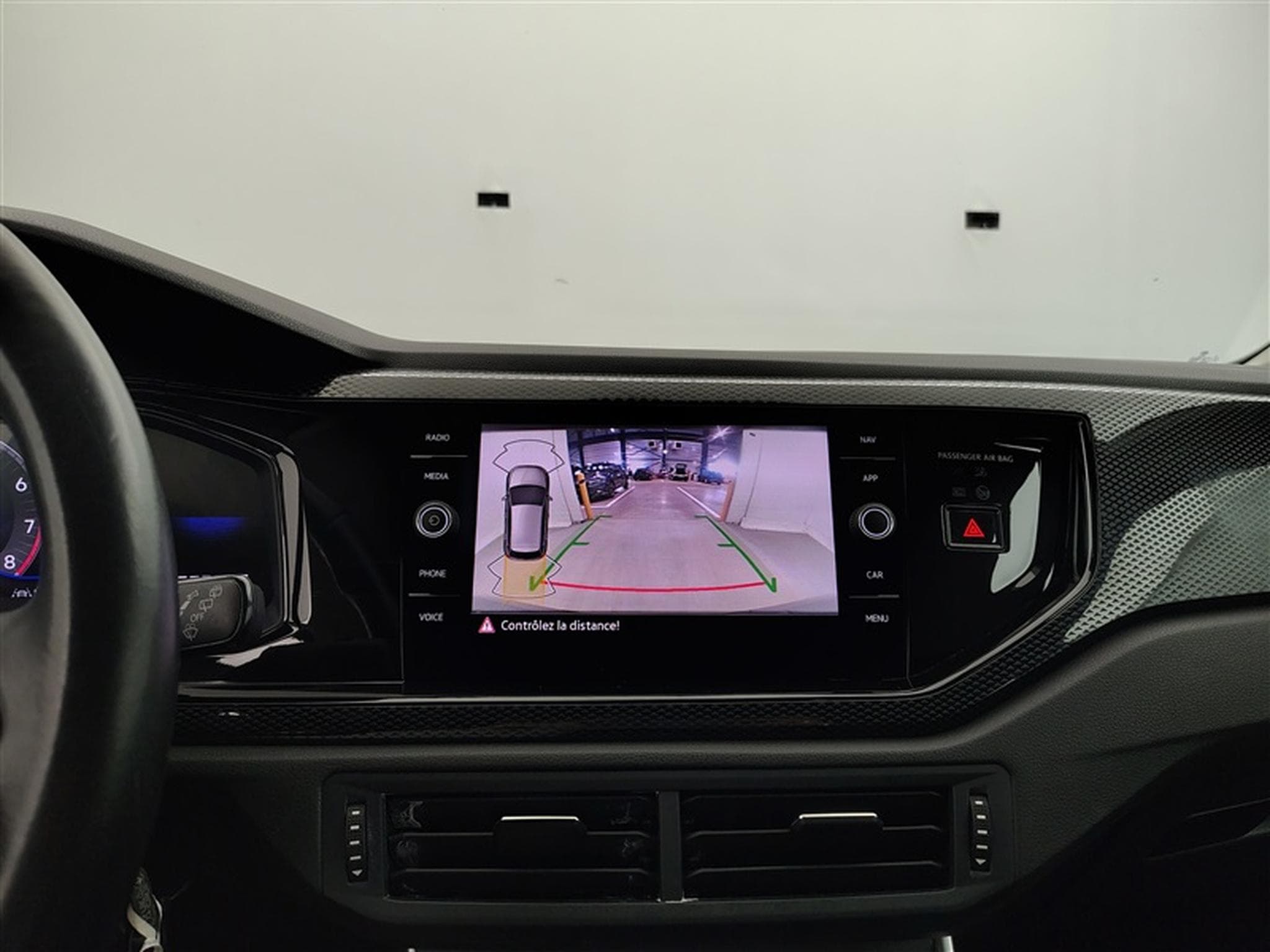 VW Polo 1.0 TSI 95Cv DSG CARPLAY / FULL LED / PDC AV-AR (2024) - Foto 18