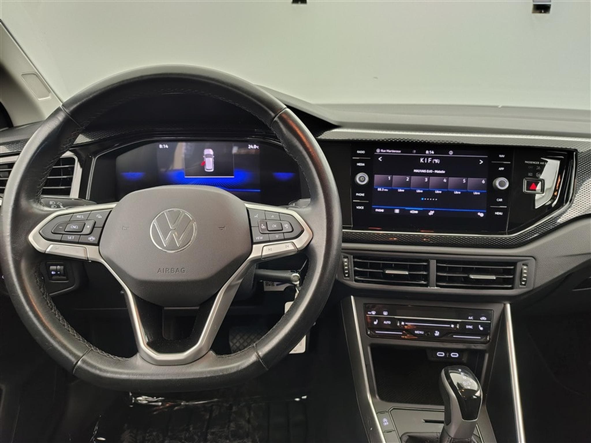VW Polo 1.0 TSI 95Cv DSG CARPLAY / FULL LED / PDC AV-AR (2024) - Foto 9