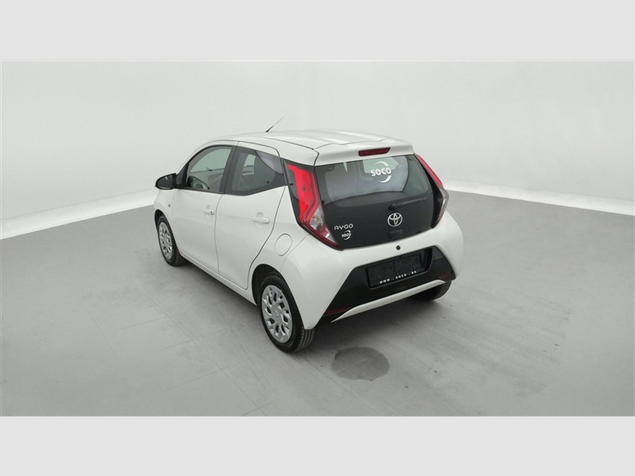 Toyota Aygo 1.0i VVT-i X-Play AUTO (2020) - Foto 2