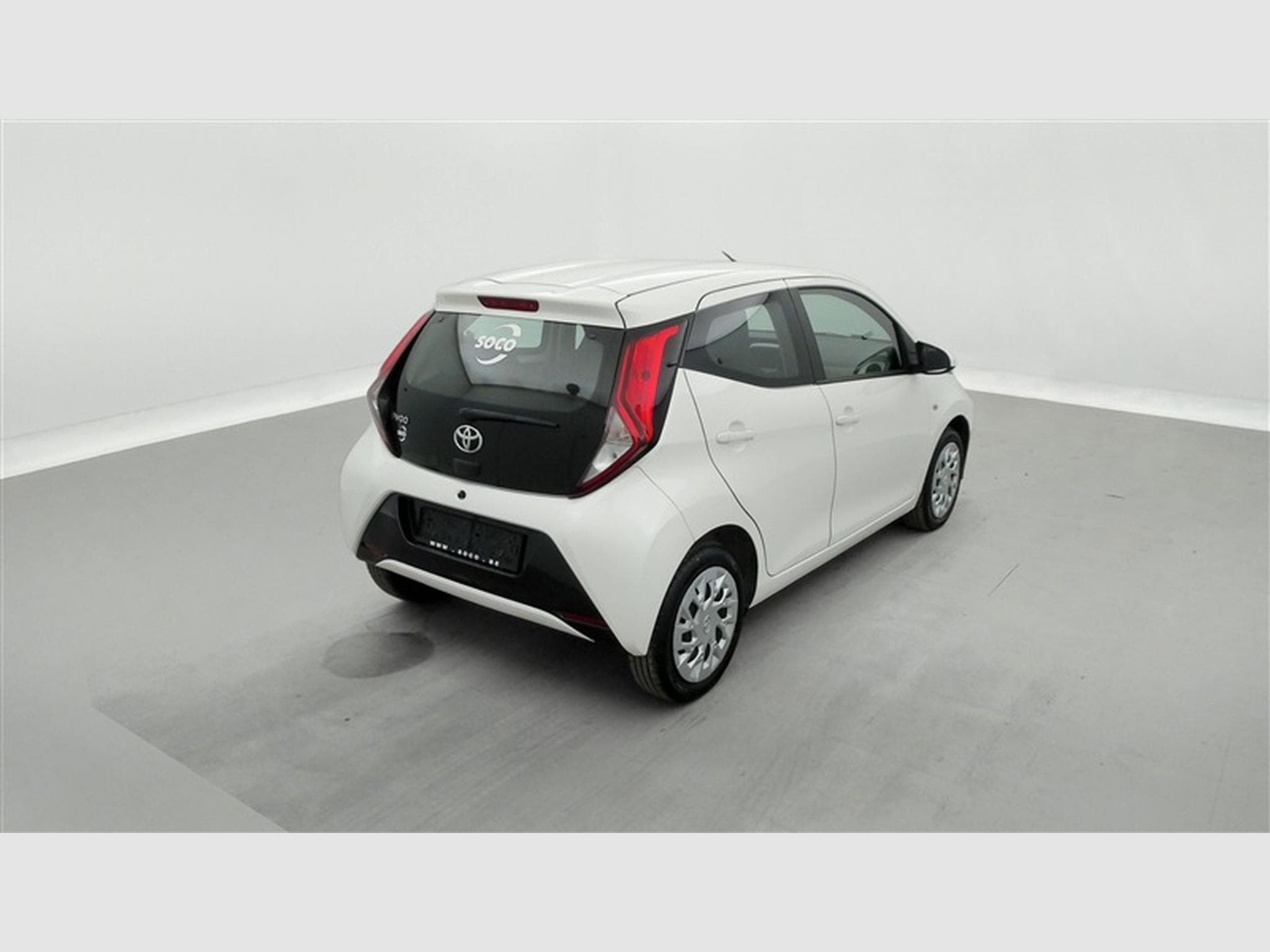 Toyota Aygo 1.0i VVT-i X-Play AUTO (2020) - Foto 25