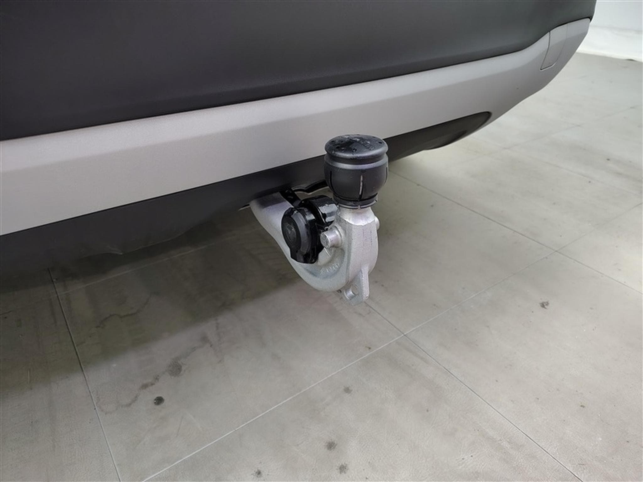 Mercedes GLB 180 180d Autom. Business Solution  S-CUIR / NAVI / FULL LED (2022) - Photo 18