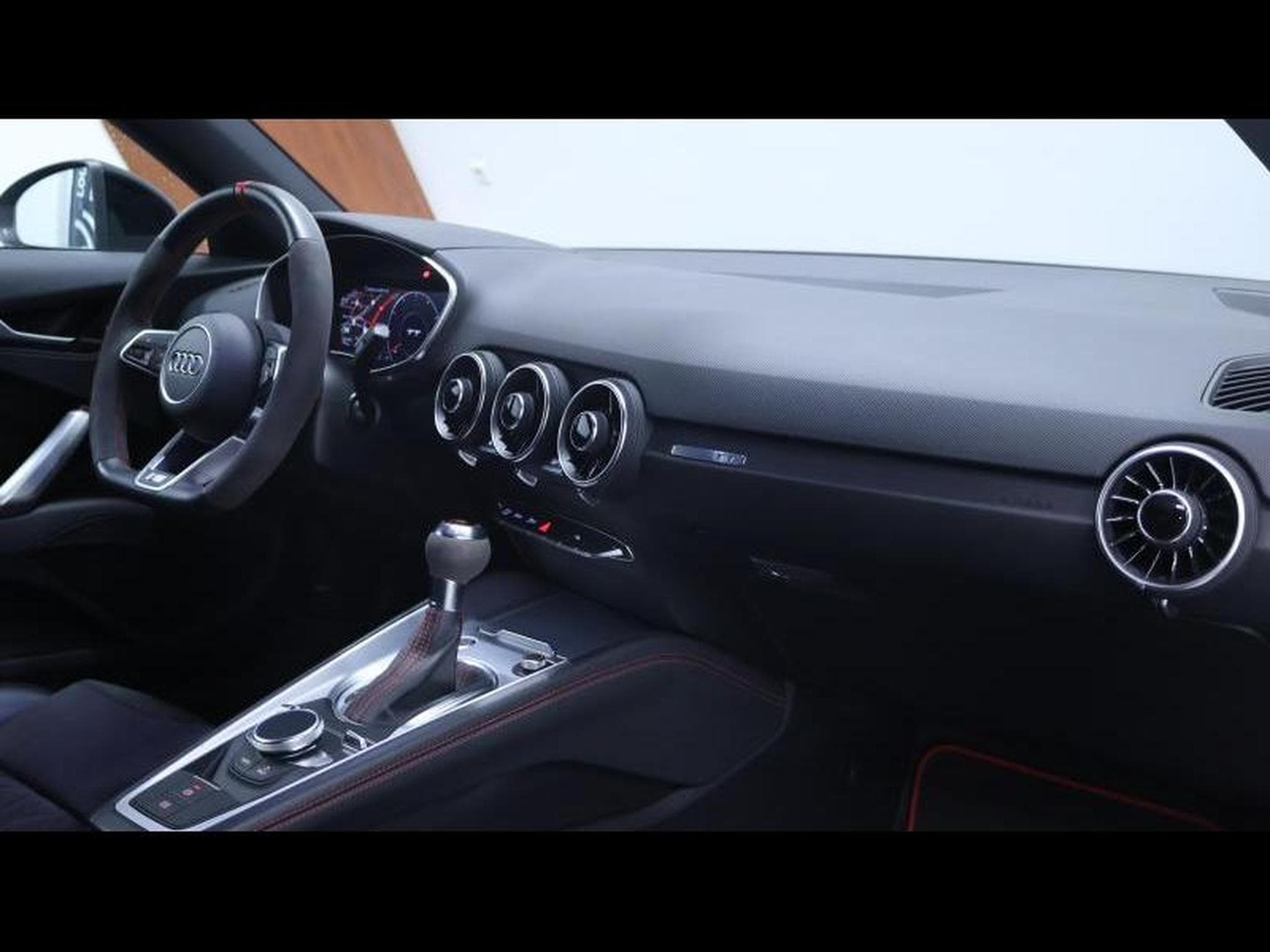 Audi TT Coupé S-Line Competition 2.0 TFSI 197 S-Tronic (2022) - Photo 19