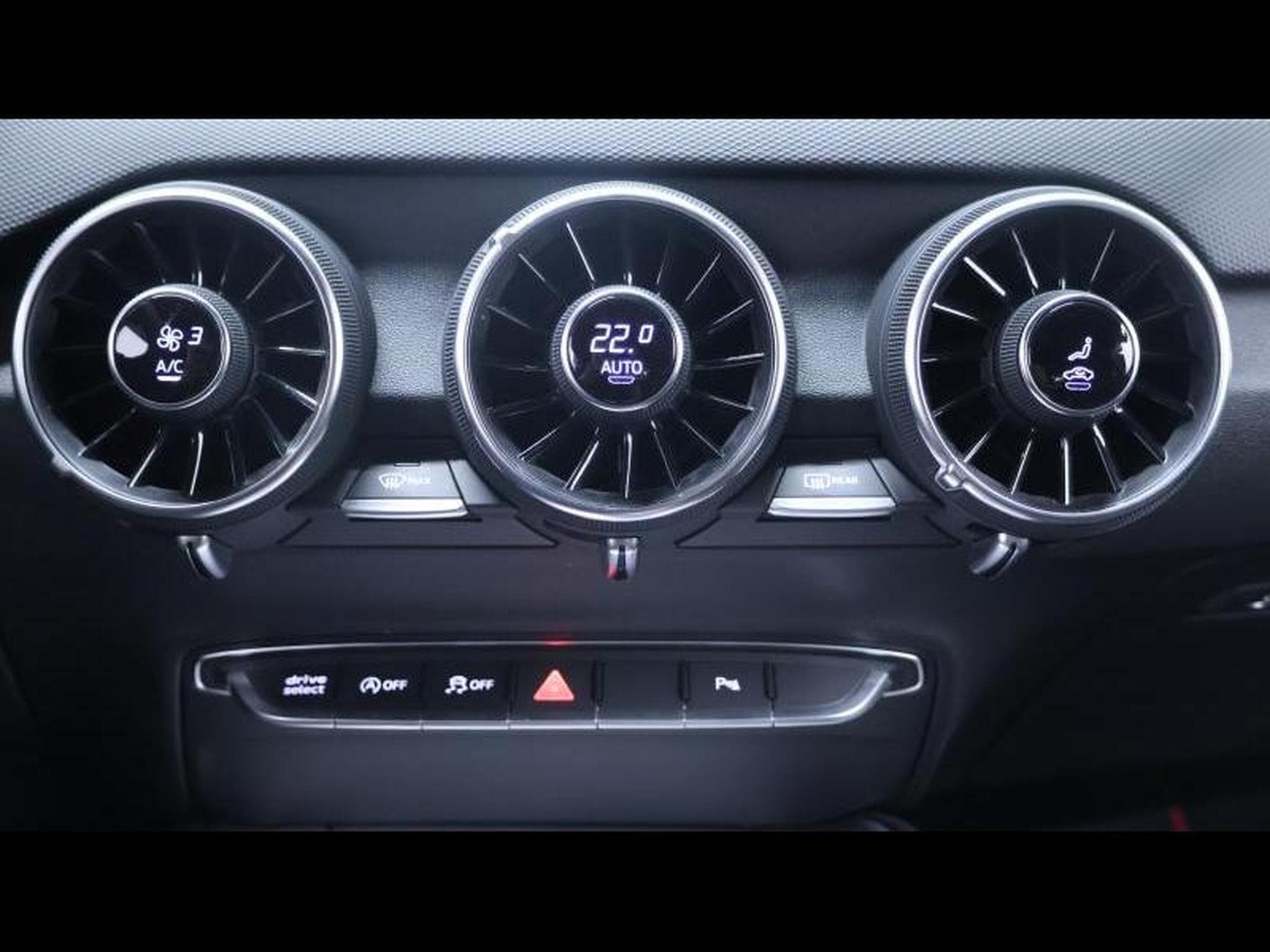 Audi TT Coupé S-Line Competition 2.0 TFSI 197 S-Tronic (2022) - Photo 25