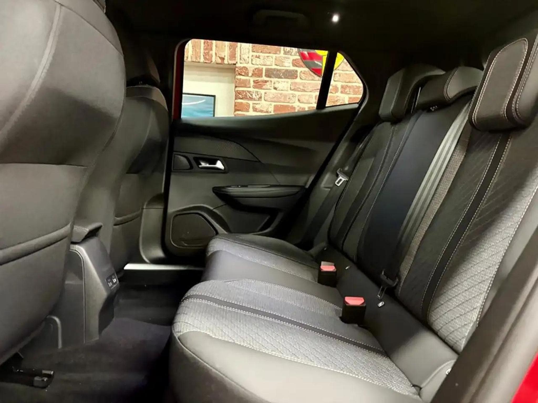 Peugeot 2008 (2025) - Foto 6
