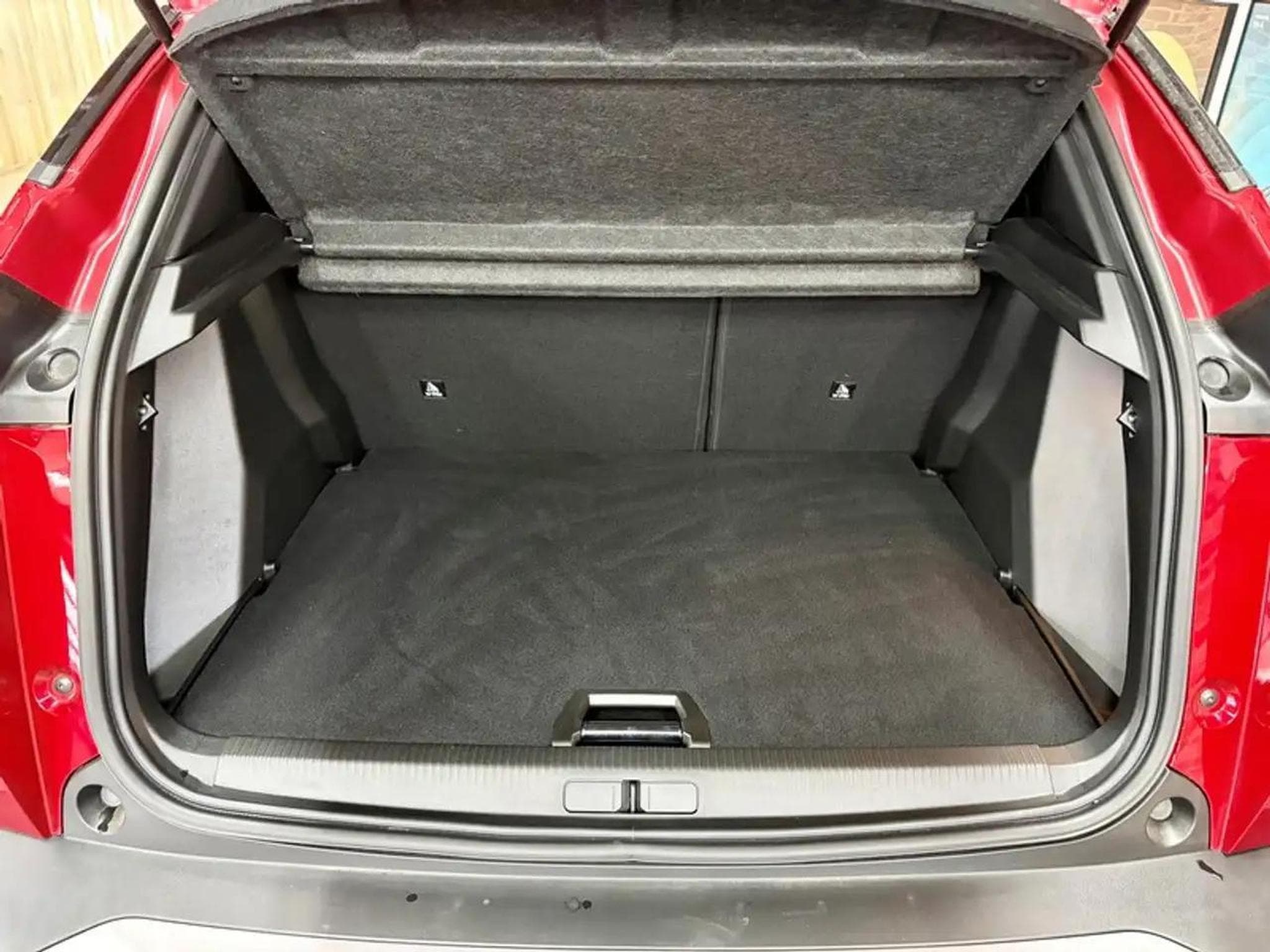 Peugeot 2008 (2025) - Foto 7