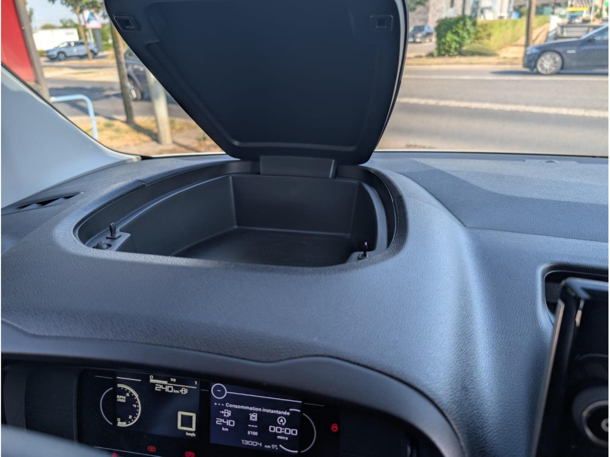 Toyota Proace CITY LWB 1.5L 100HP ACTIVE * GARANTIE CONSTRUCTEUR 9 ANS* (2025) - Foto 18