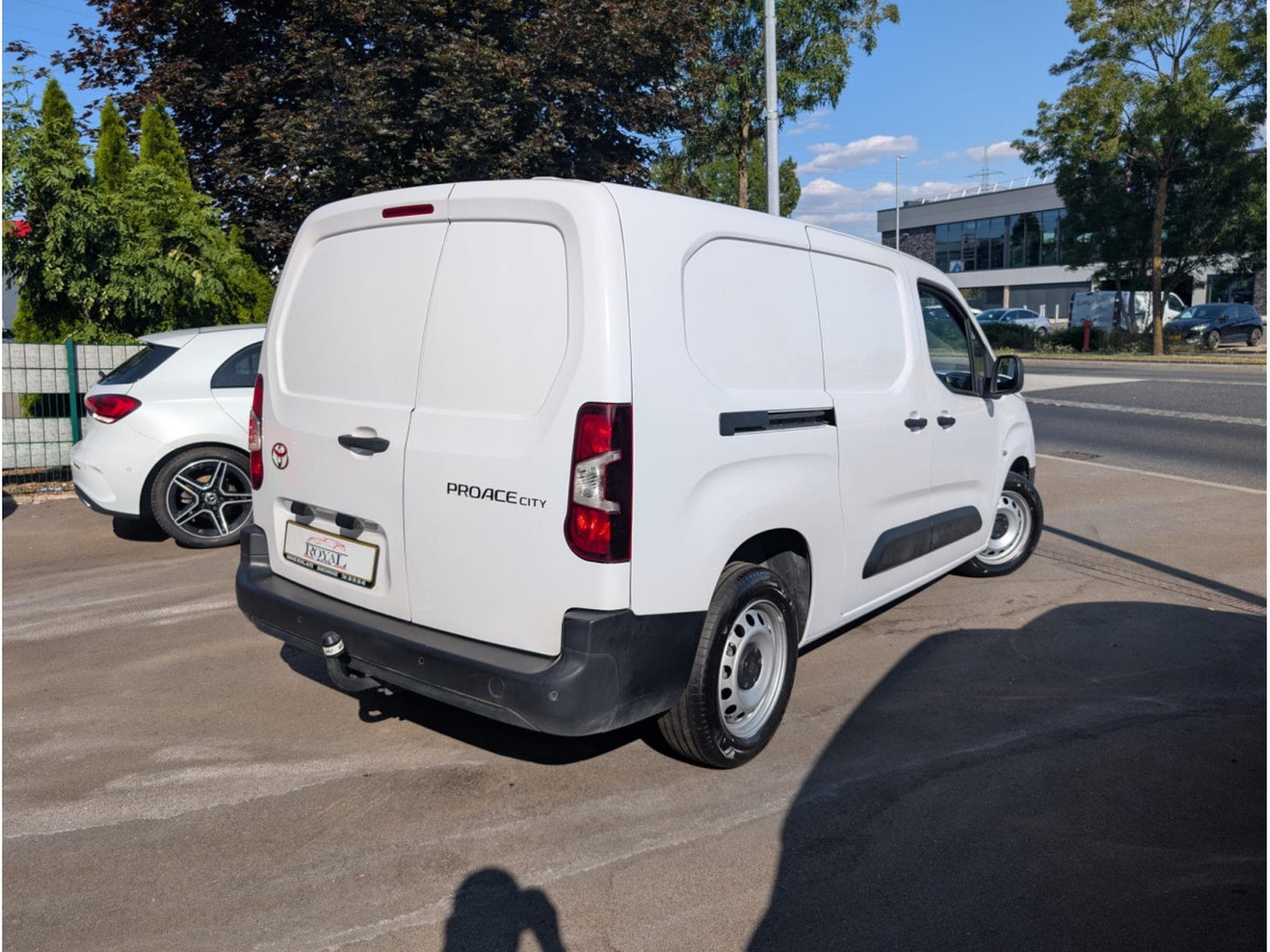 Toyota Proace CITY LWB 1.5L 100HP ACTIVE * GARANTIE CONSTRUCTEUR 9 ANS* (2025) - Foto 2