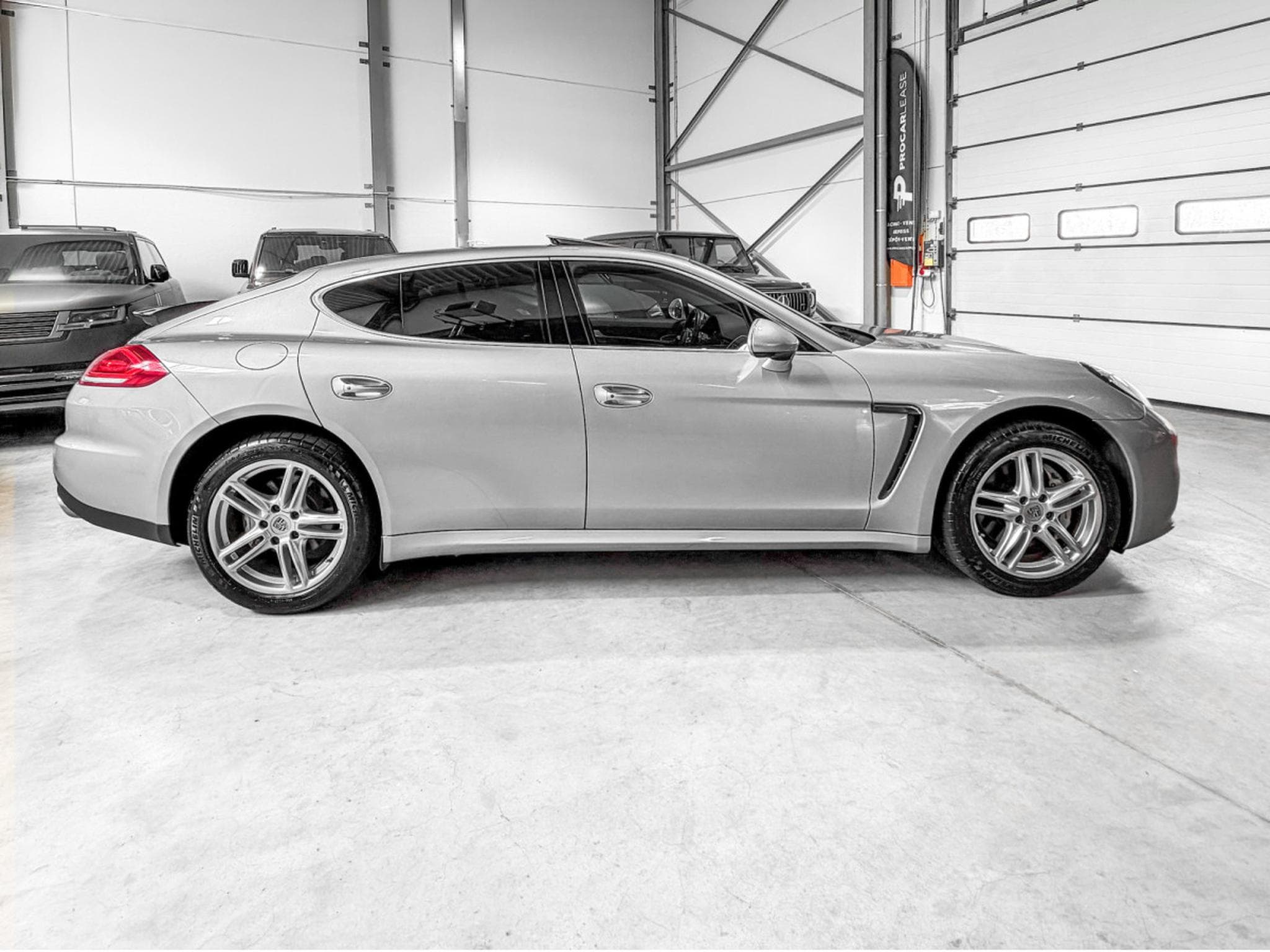 Porsche Panamera Panamera S /Bose/(PDLS)/Bi-Xenon/19/360°/(PASM)Leder (2014) - Foto 9