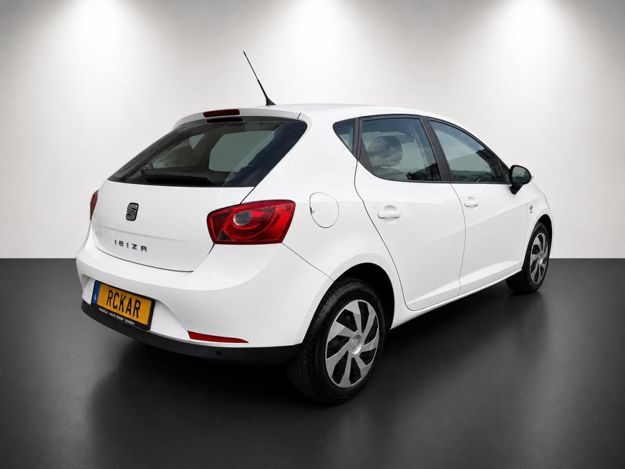 Seat Ibiza 1.6 Tdi 105 Style (2011) - Foto 3
