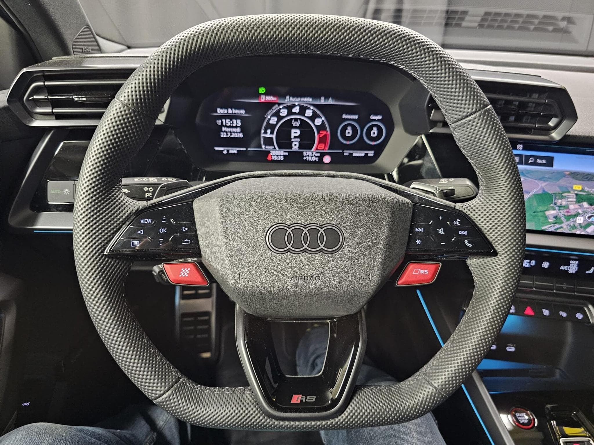 Audi RS3 Limousine (2024) - Photo 8