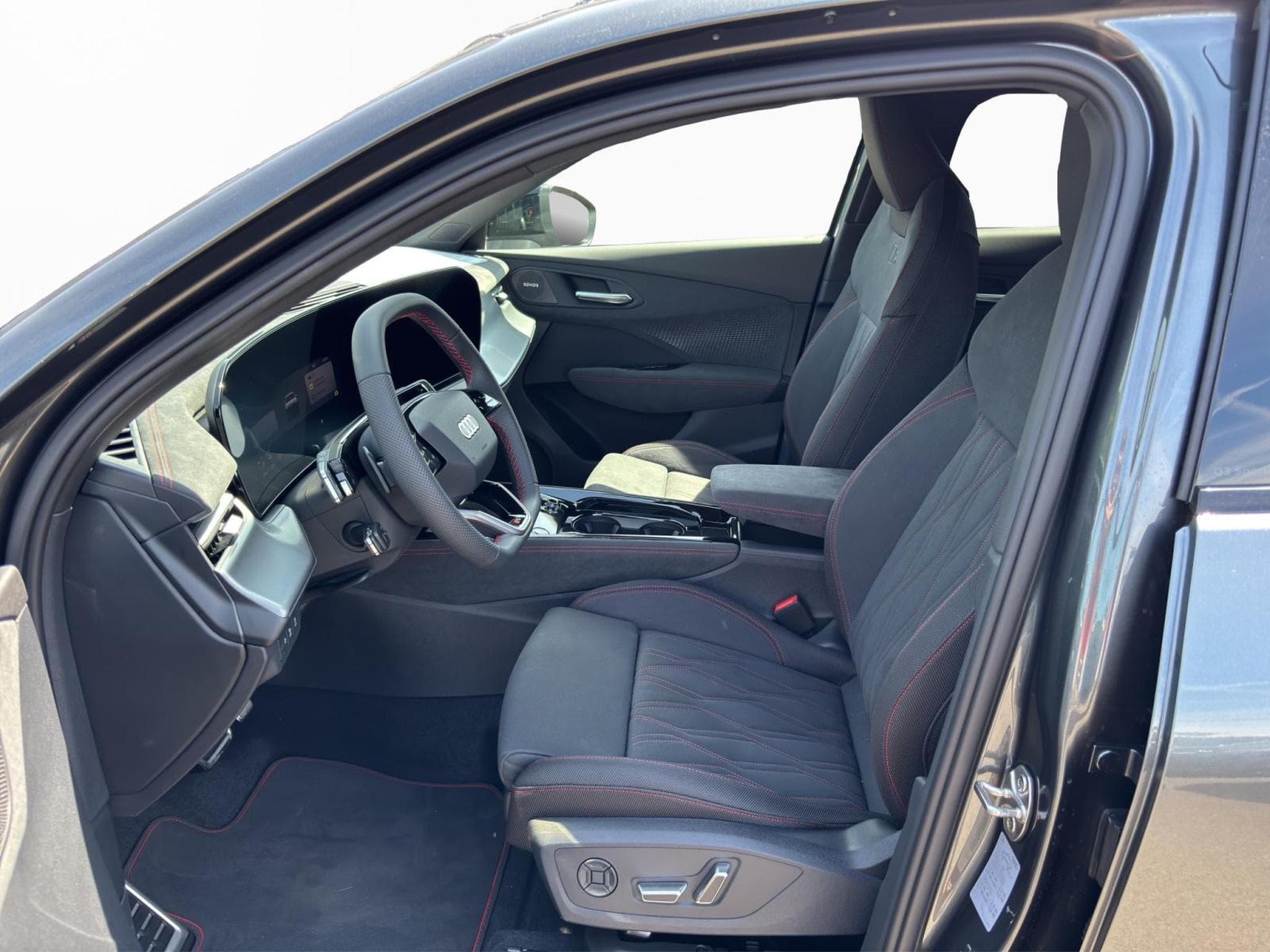 Audi Q3 Sportback (2026) - Photo 9