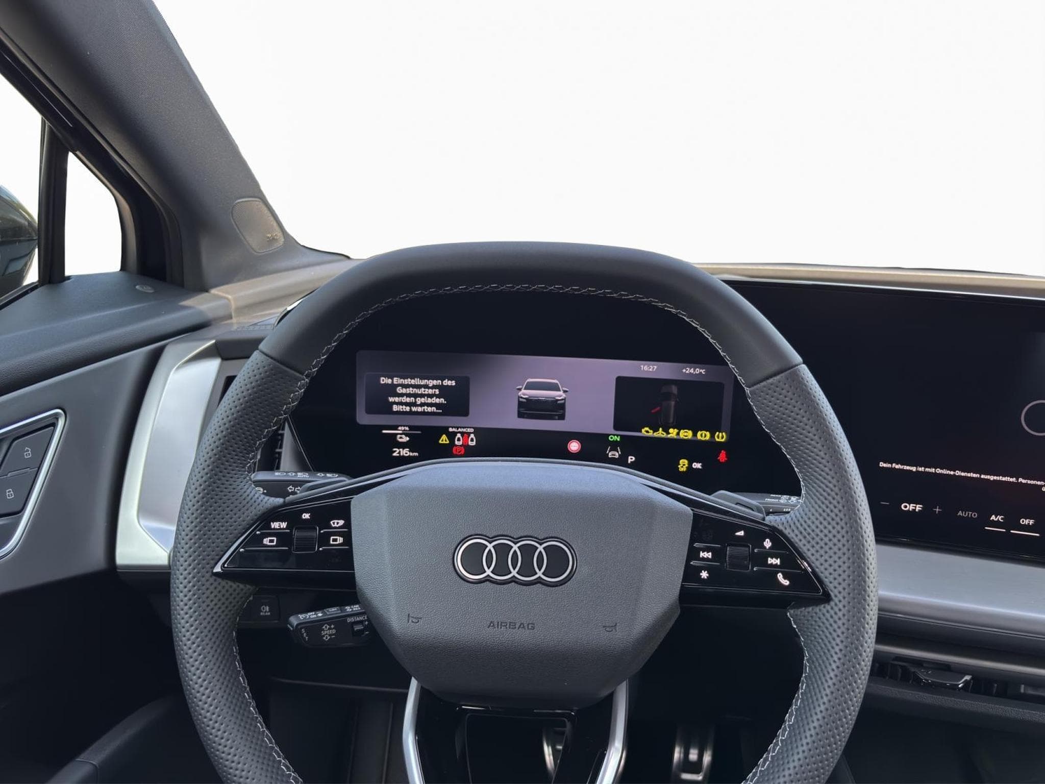 Audi Q4 e-tron SUV (2026) - Photo 11