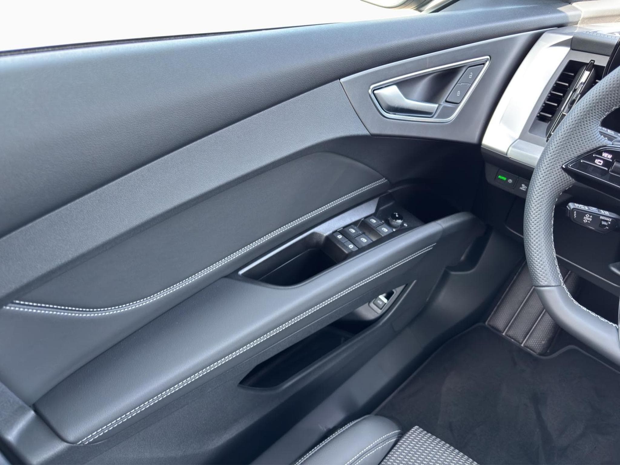 Audi Q4 e-tron SUV (2026) - Photo 14