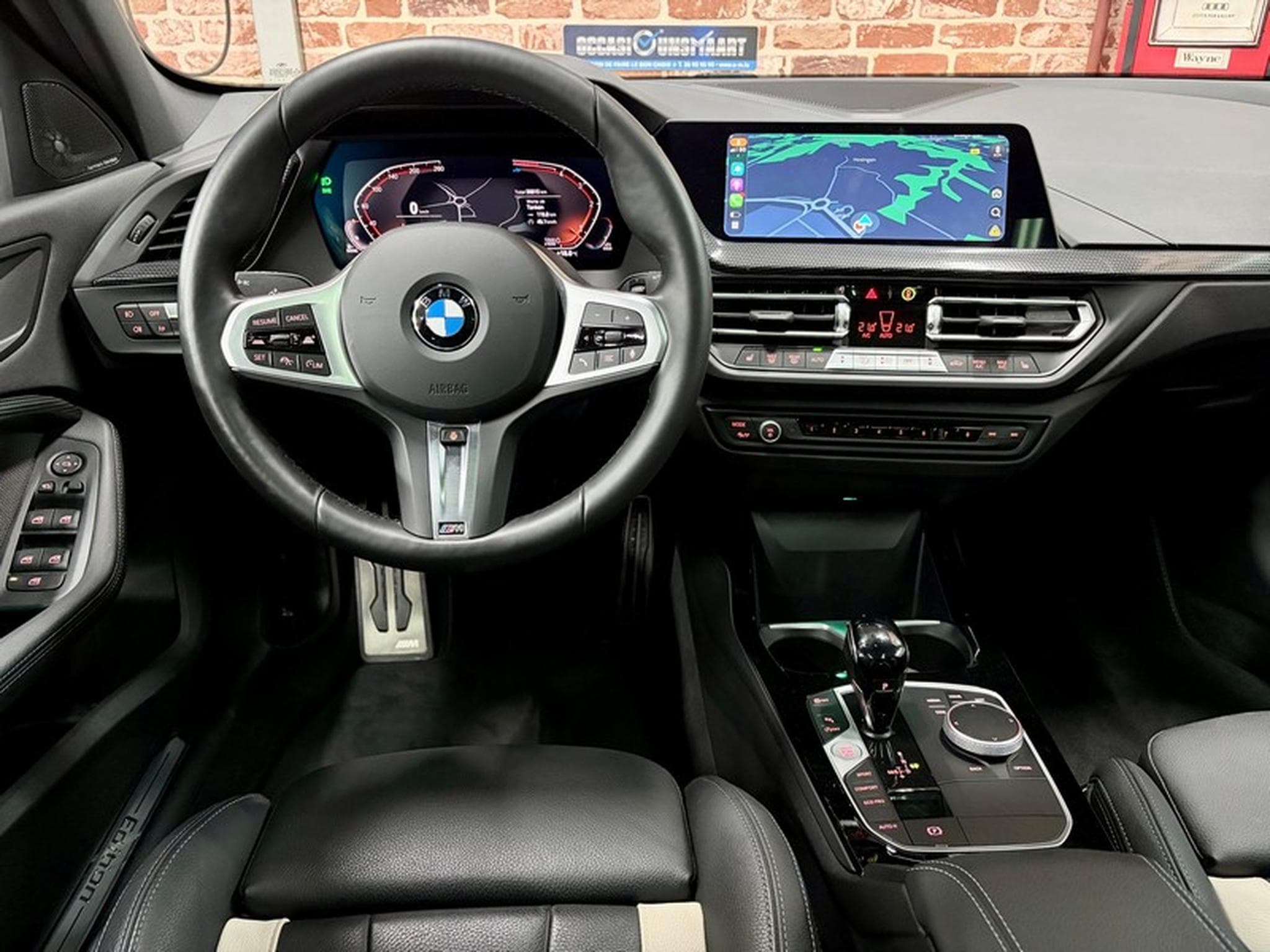 BMW 120 120dA 2.0 190cv Auto M-EDITION (2024) - Foto 4