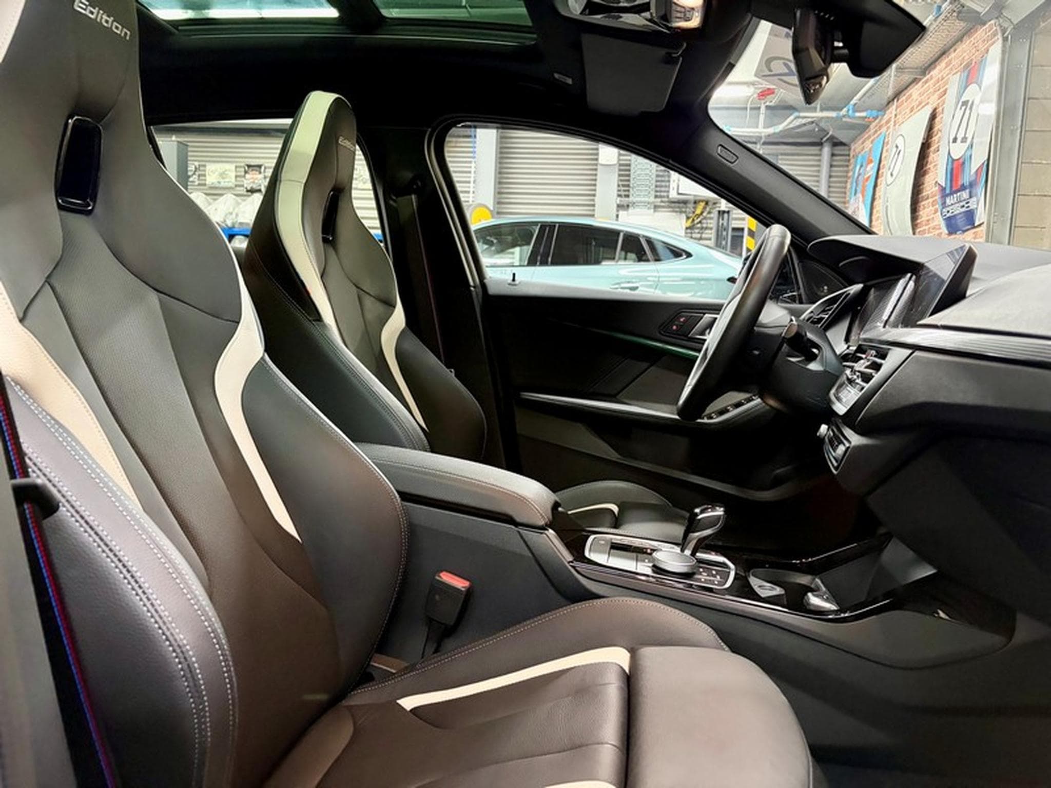 BMW 120 120dA 2.0 190cv Auto M-EDITION (2024) - Foto 8