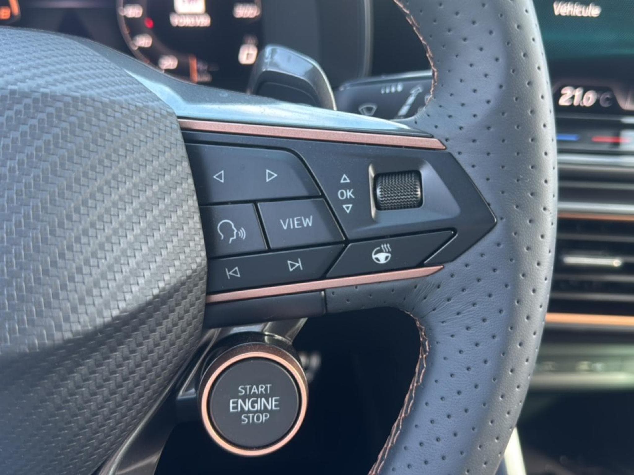 Cupra FORMENTOR 1.5 ETSI HYBRID 150 V DSG7 (2026) - Photo 19