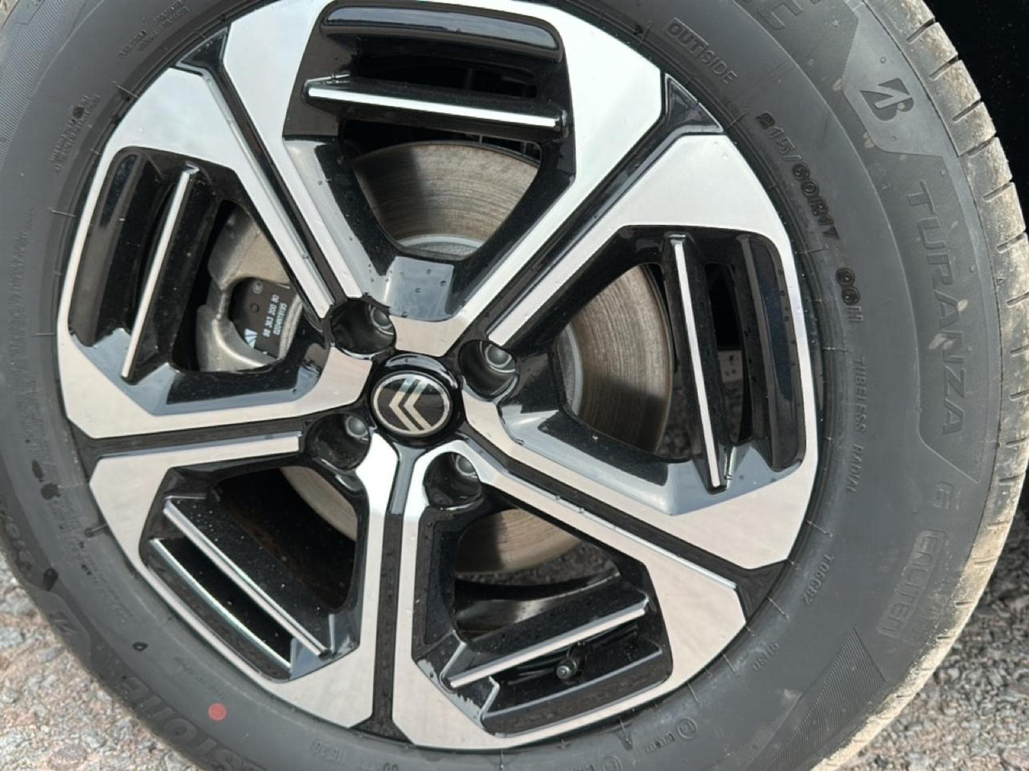 Citroen C3 AIRCROSS 1.2 HYBRIDE 145 MAX E-DCS6 (2026) - Photo 10