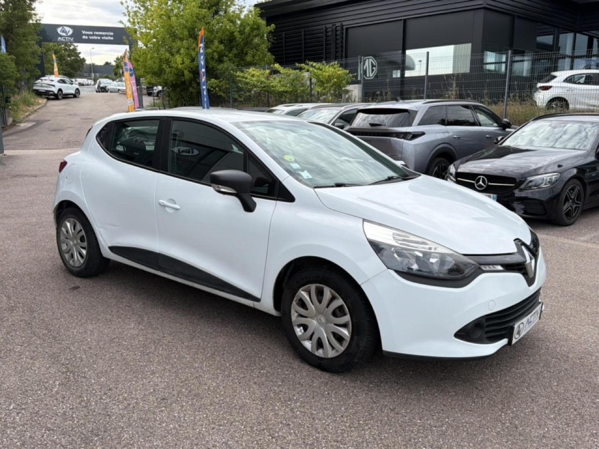 Renault CLIO IV 1.5 DCI 75 ENERGY LIFE (2016) - Foto 3