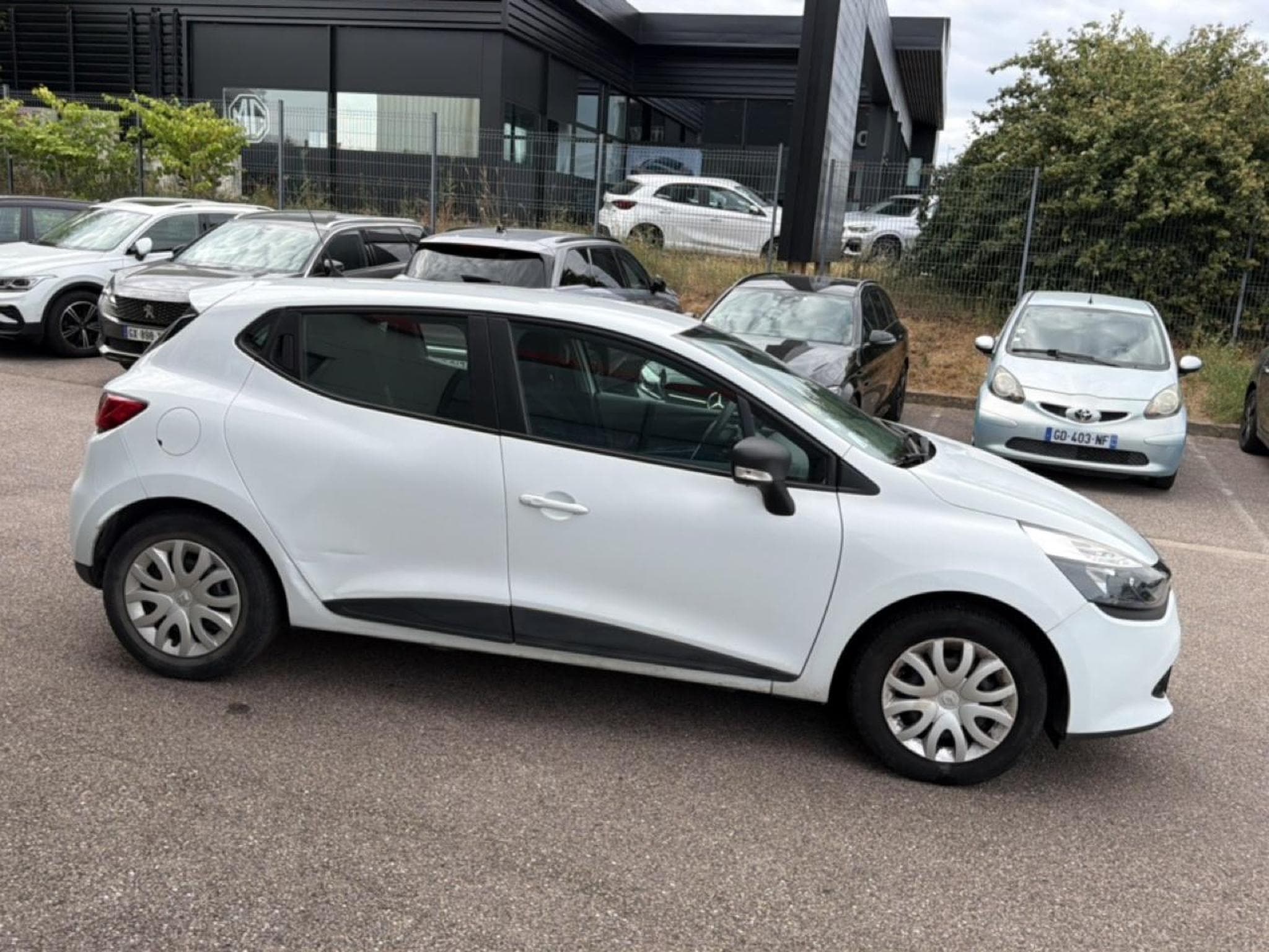 Renault CLIO IV 1.5 DCI 75 ENERGY LIFE (2016) - Foto 4