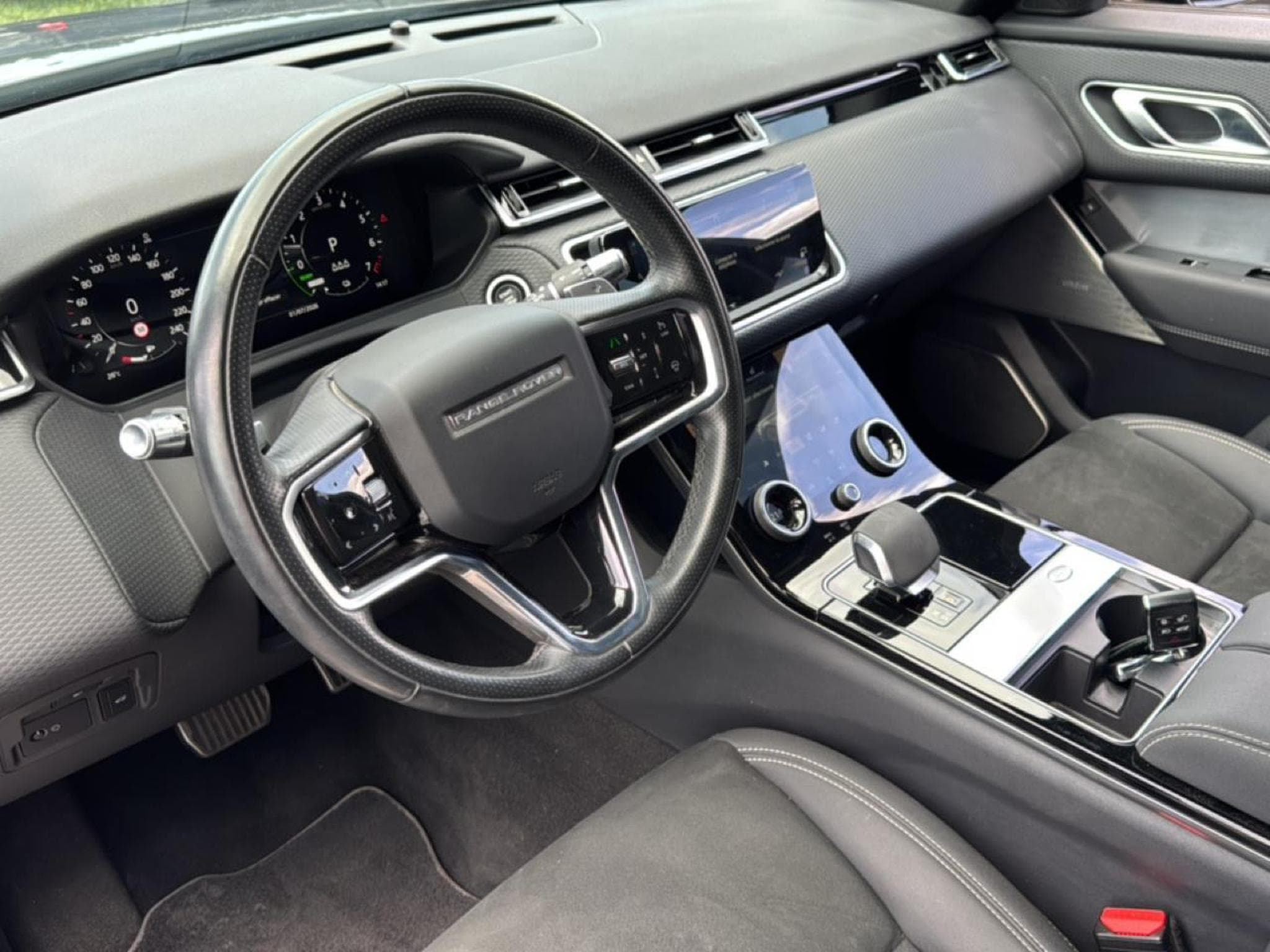 Land-Rover RANGE ROVER VELAR 2.0 P400E 404 PHEV R-DYNAMIC SE AWD BVA (2021) - Foto 11