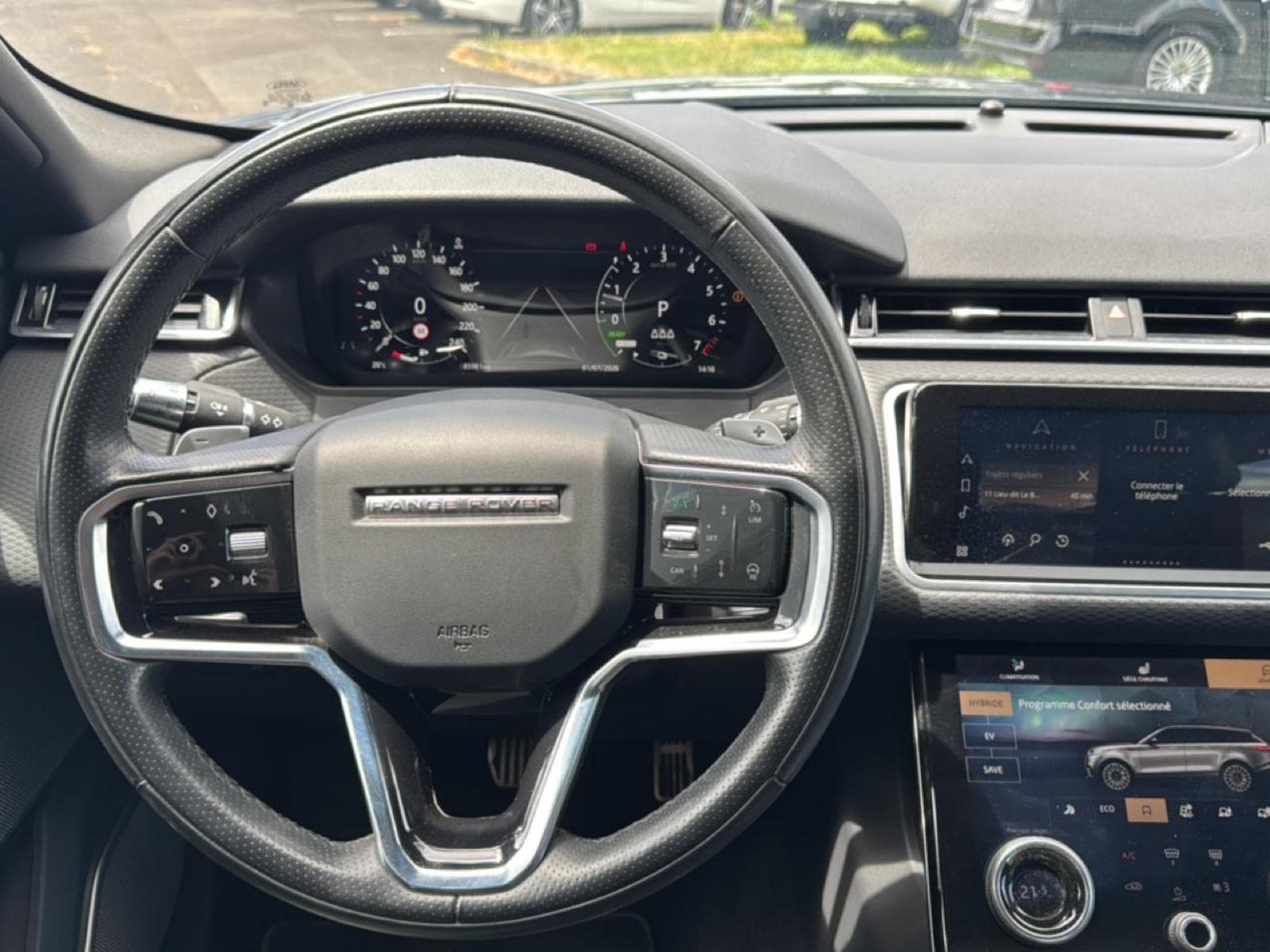 Land-Rover RANGE ROVER VELAR 2.0 P400E 404 PHEV R-DYNAMIC SE AWD BVA (2021) - Foto 17