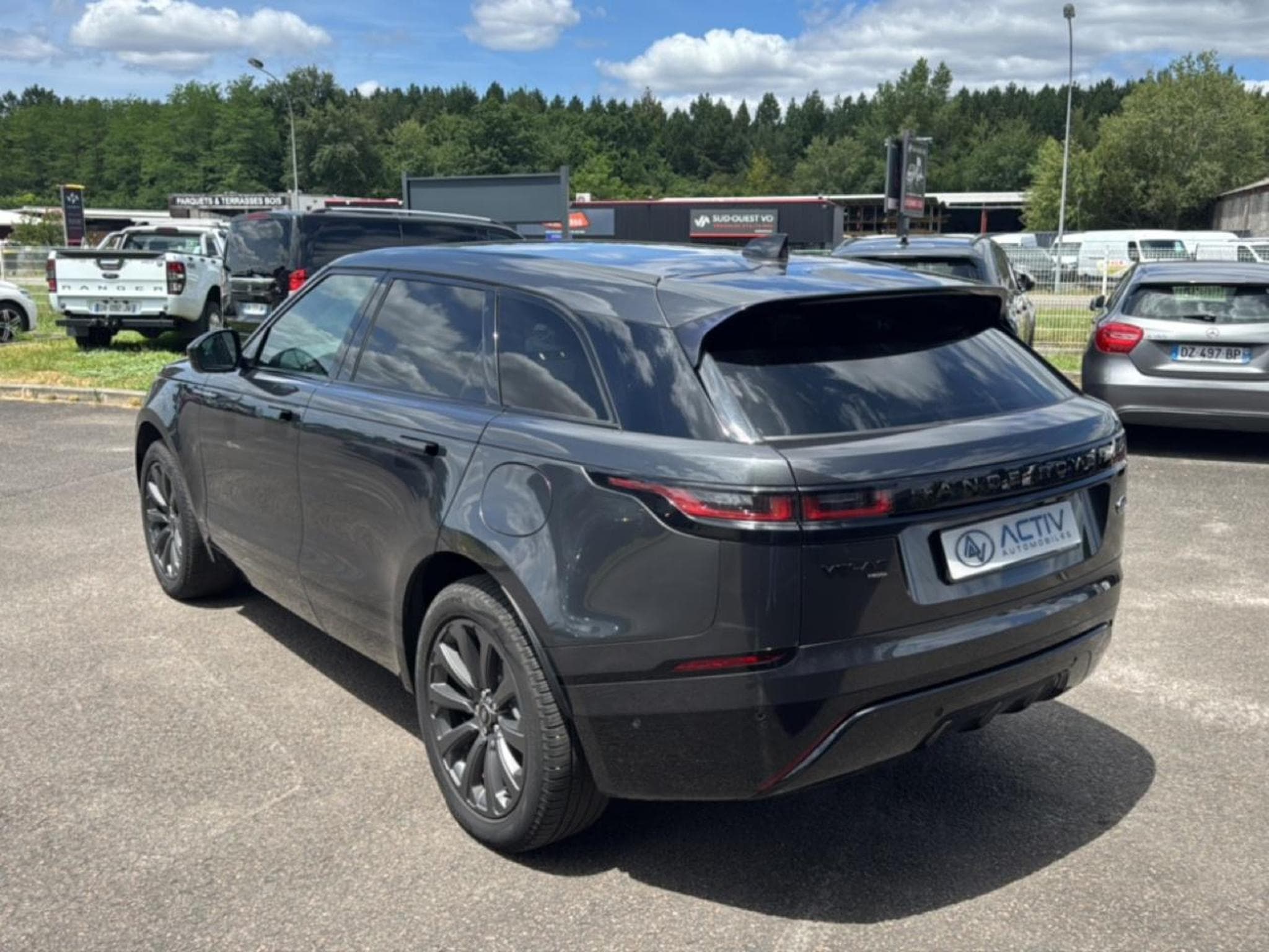 Land-Rover RANGE ROVER VELAR 2.0 P400E 404 PHEV R-DYNAMIC SE AWD BVA (2021) - Foto 7