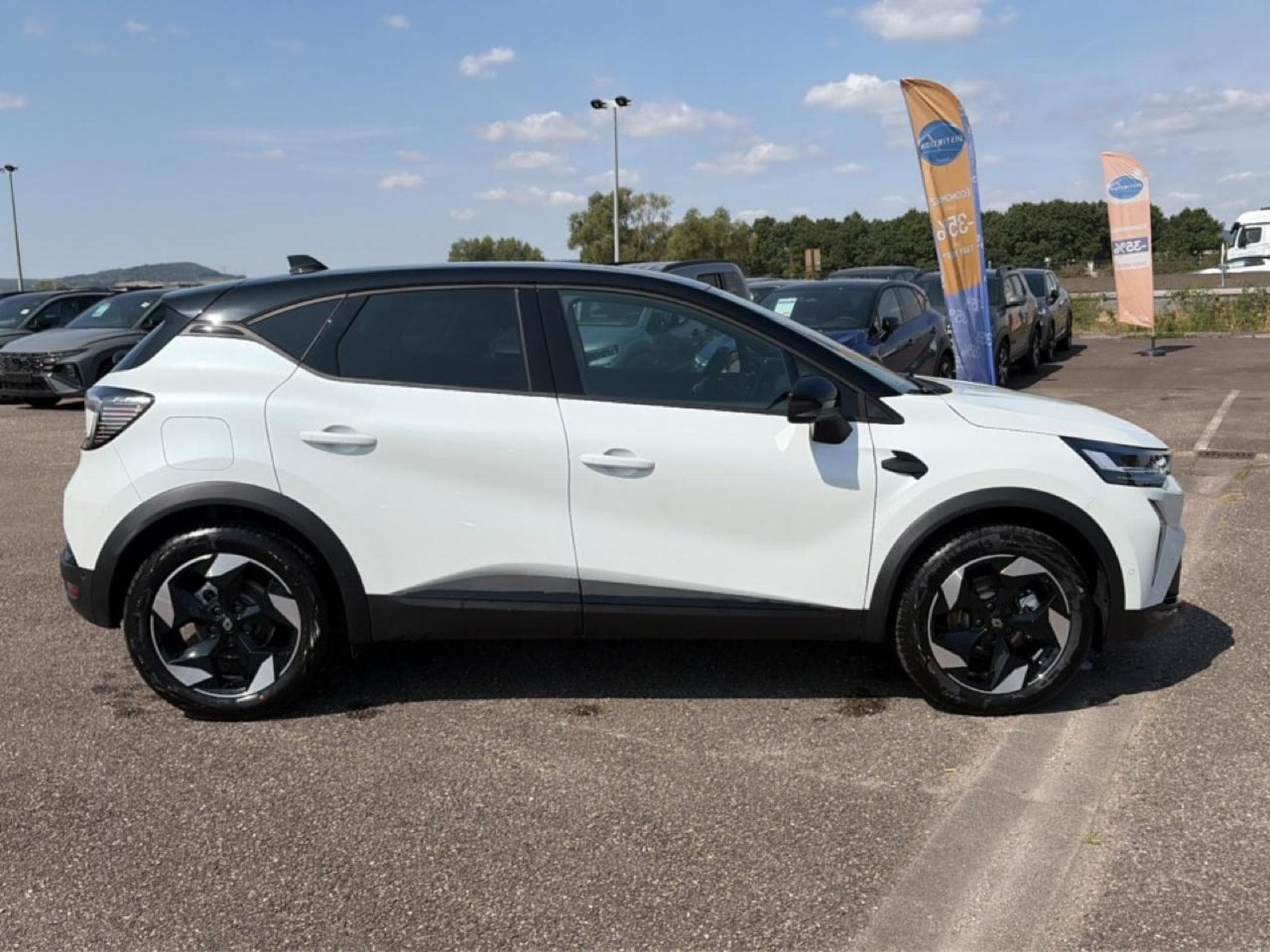 Renault Captur 1.8 E-TECH FULL HYBRID 160 TECHNO (2026) - Foto 4