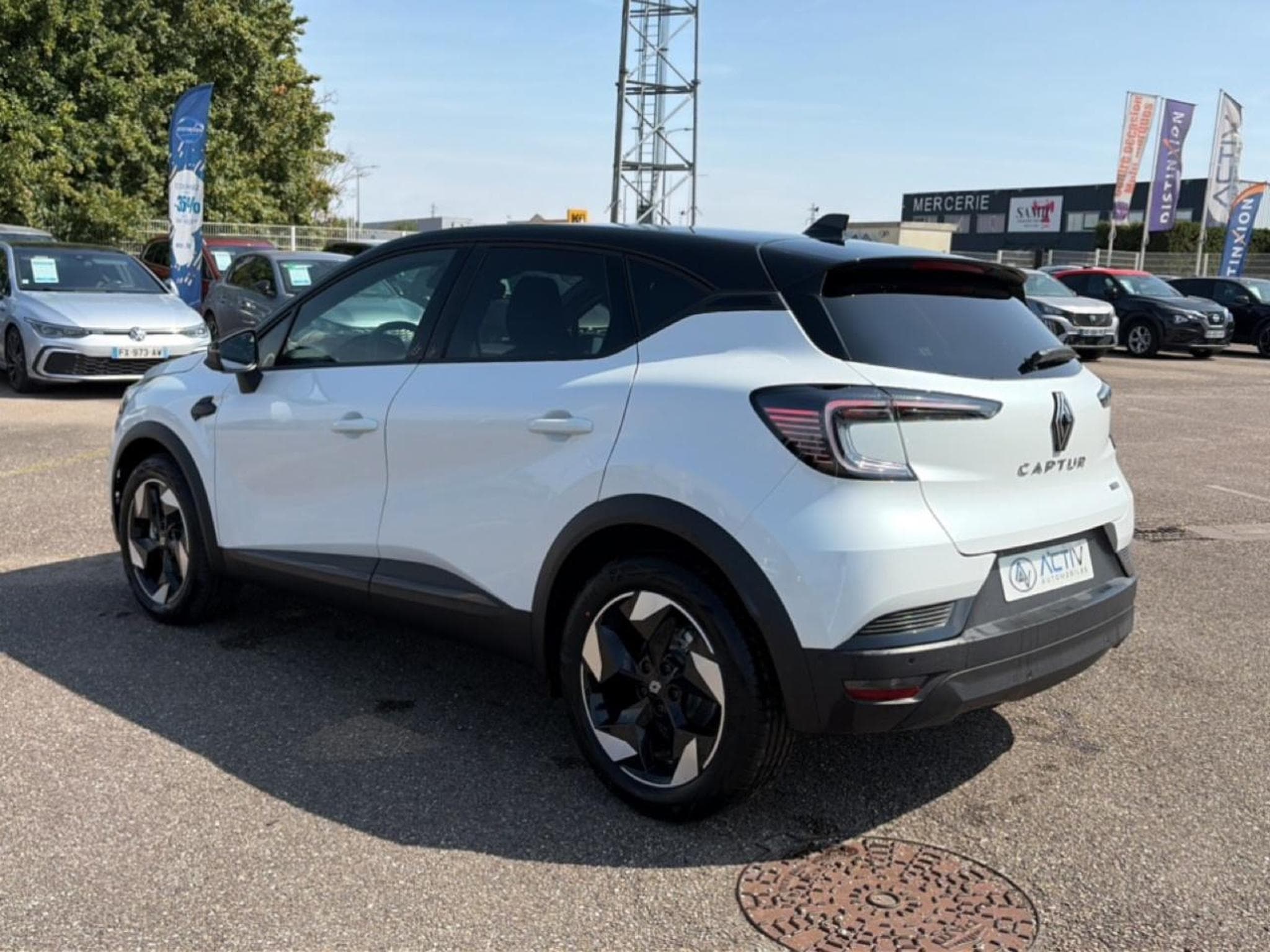 Renault Captur 1.8 E-TECH FULL HYBRID 160 TECHNO (2026) - Foto 7