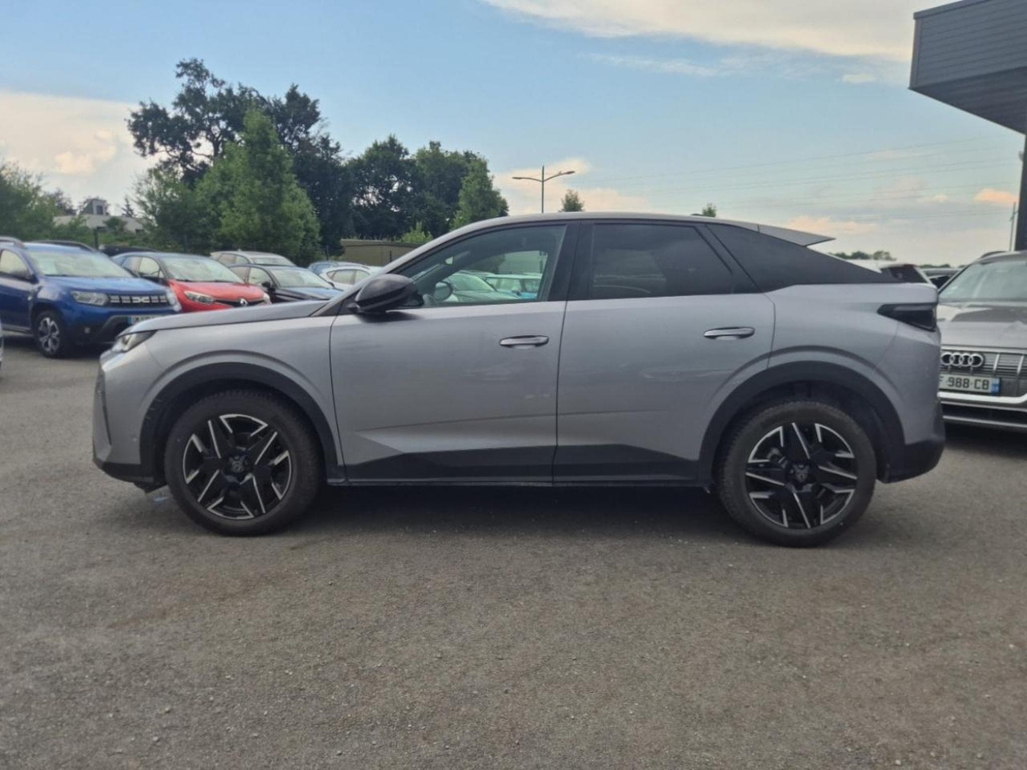 Peugeot 3008 1.2 HYBRID 145 ALLURE BUSINESS E-DCS6 (2025) - Photo 8