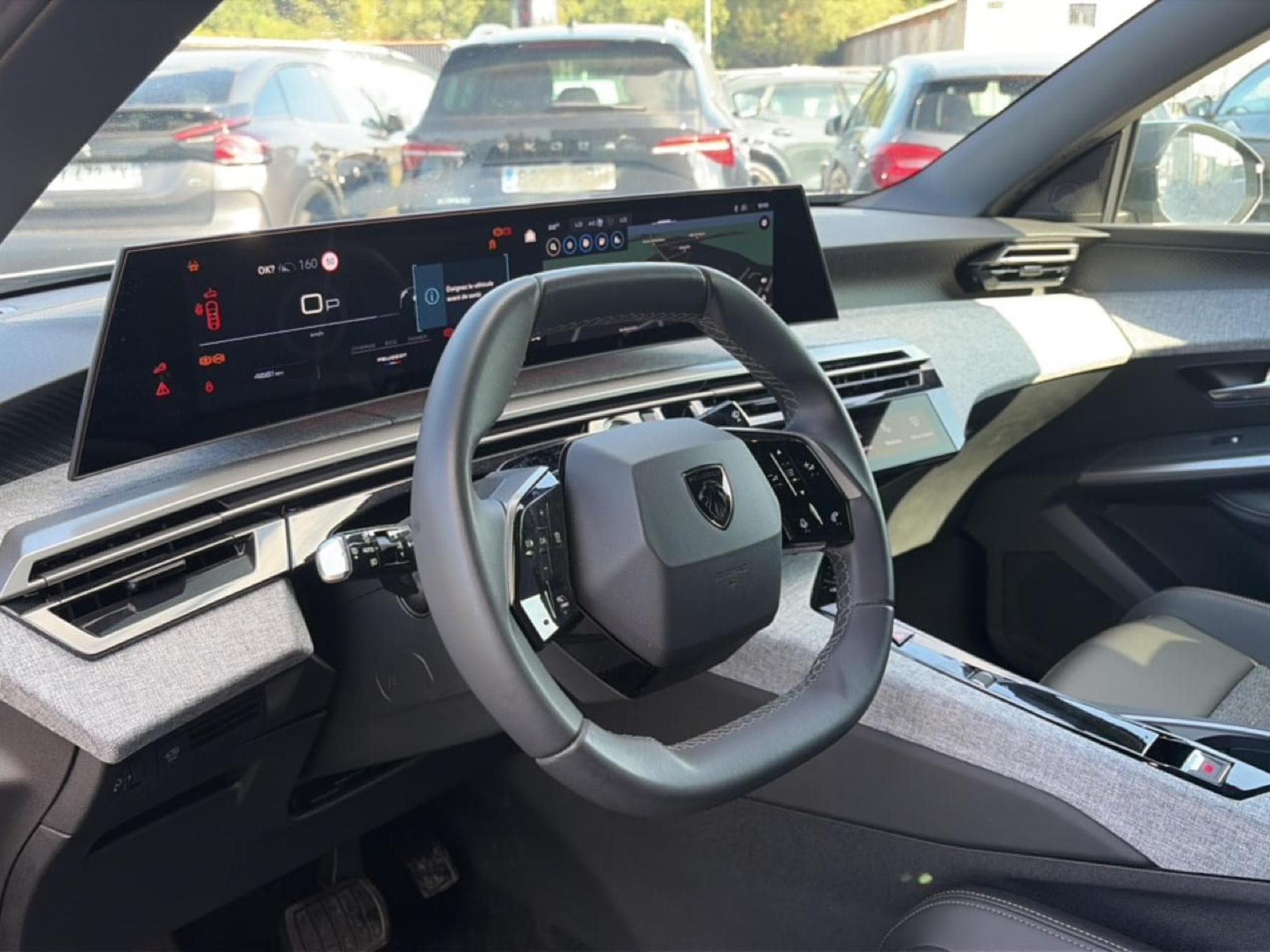 Peugeot 3008 1.2 HYBRID 145 ALLURE E-DCS6 (2025) - Foto 10