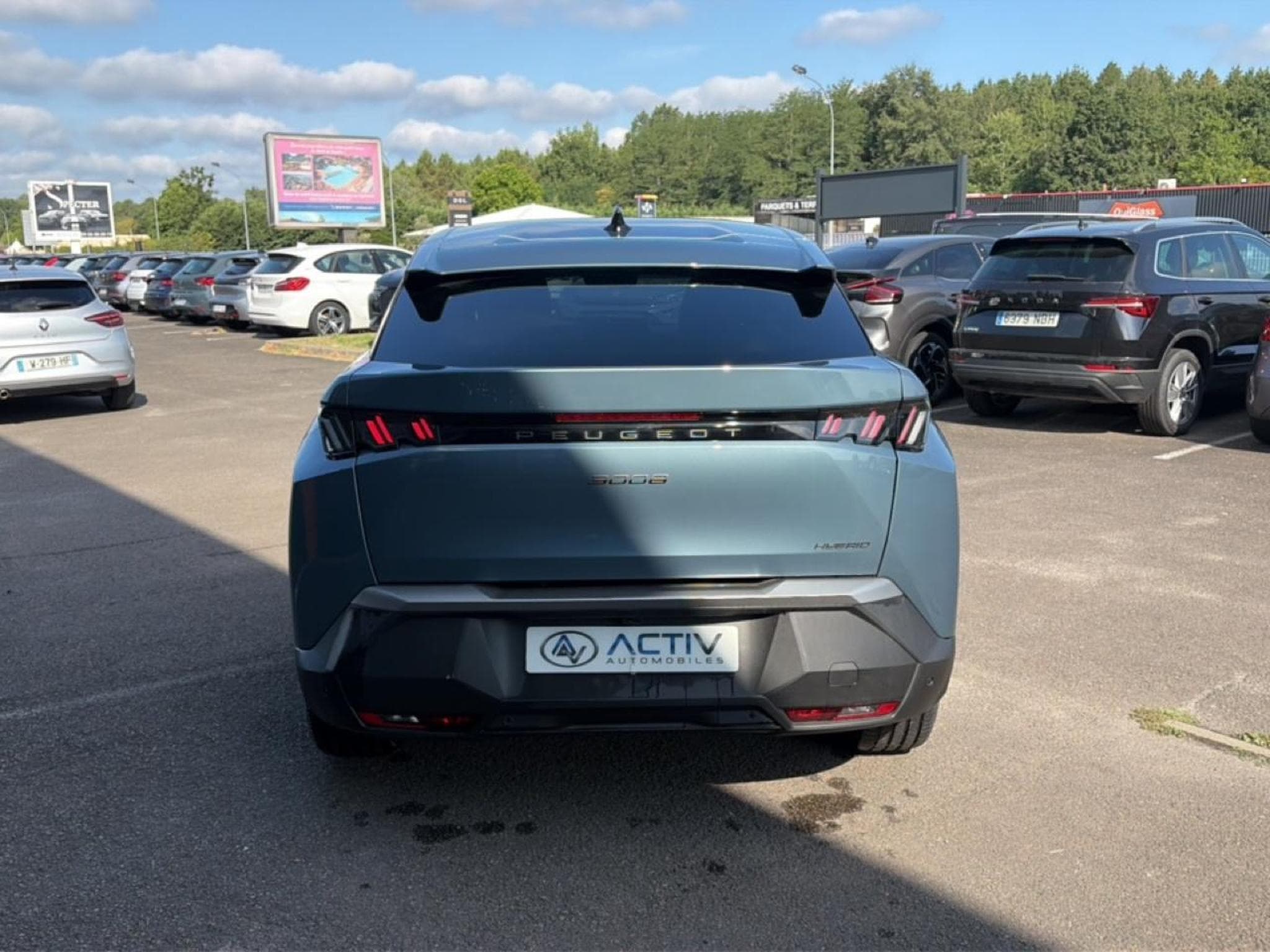 Peugeot 3008 1.2 HYBRID 145 ALLURE E-DCS6 (2025) - Foto 6