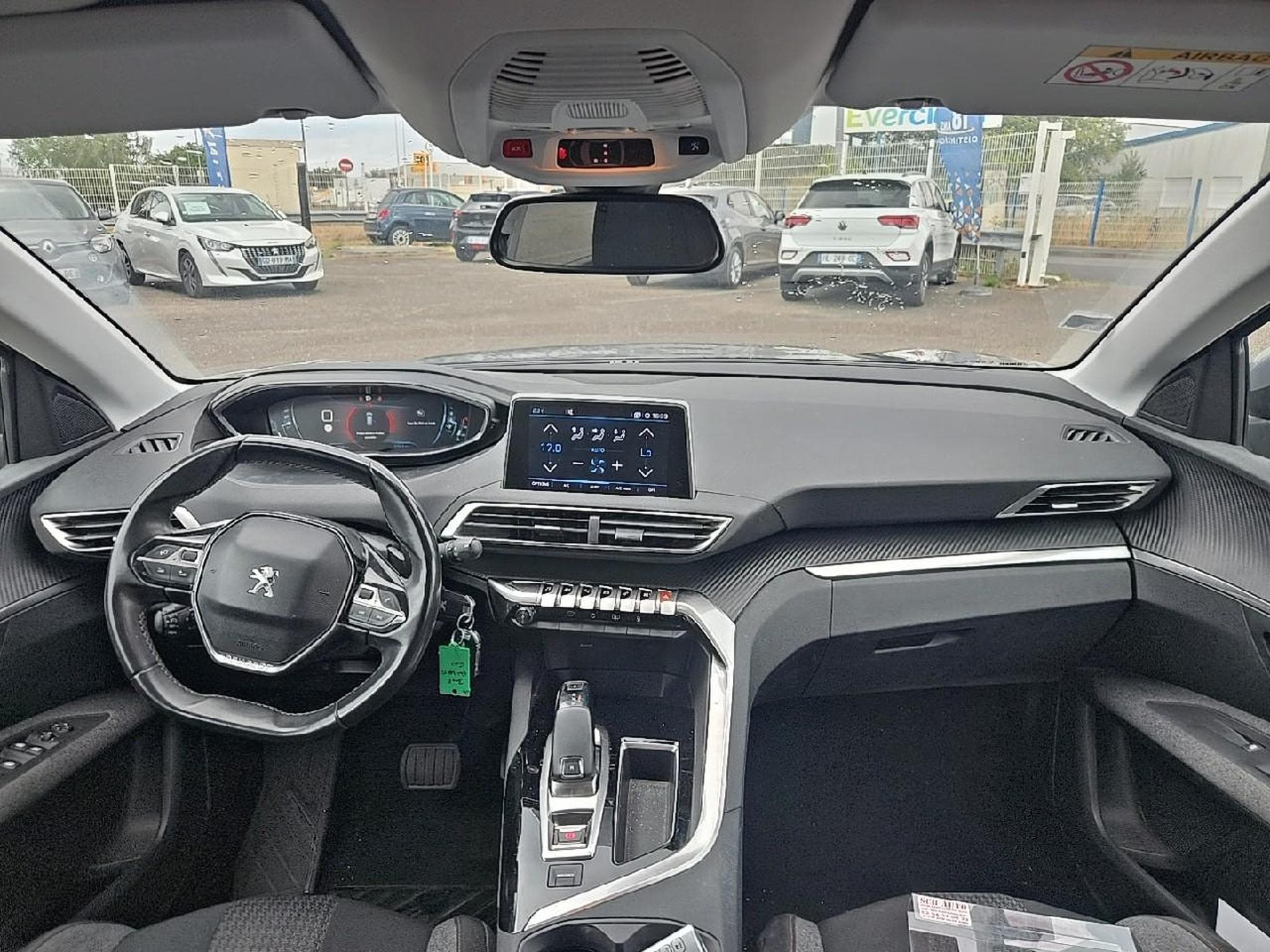 Peugeot 3008 1.5 BLUEHDI 130 ACTIVE EAT8 (2018) - Foto 10