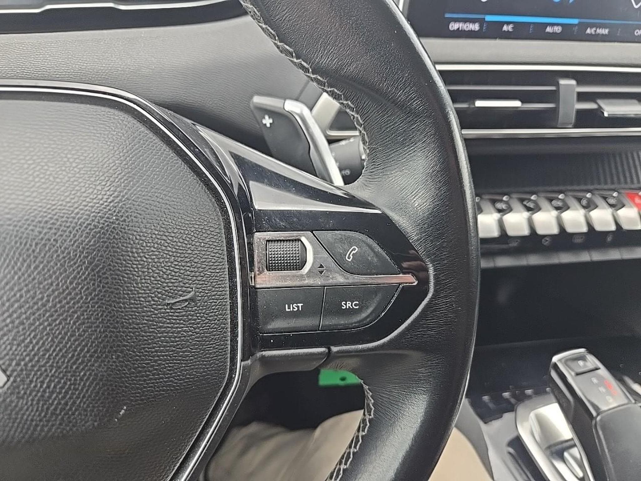 Peugeot 3008 1.5 BLUEHDI 130 ACTIVE EAT8 (2018) - Foto 20