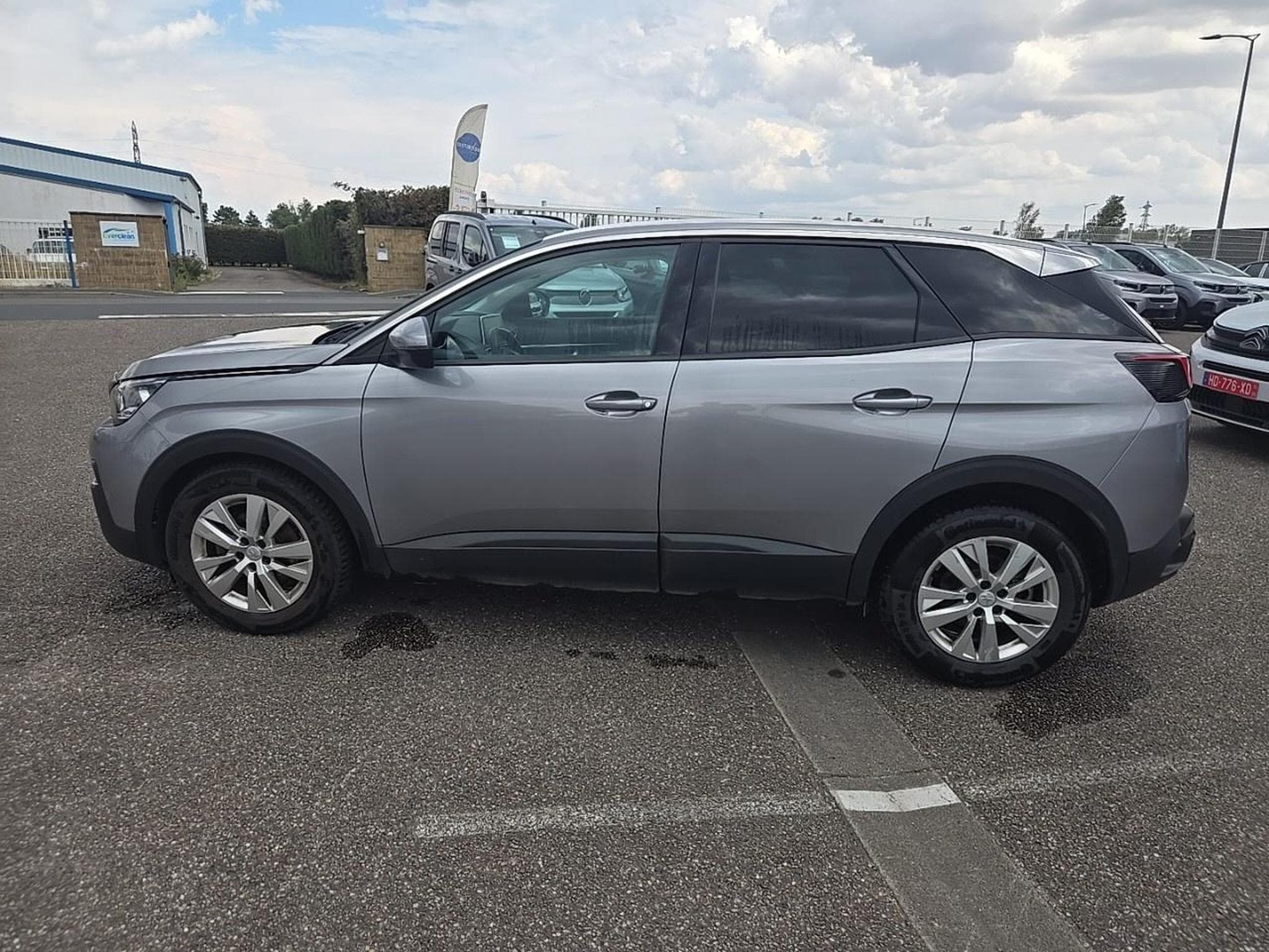 Peugeot 3008 1.5 BLUEHDI 130 ACTIVE EAT8 (2018) - Foto 8