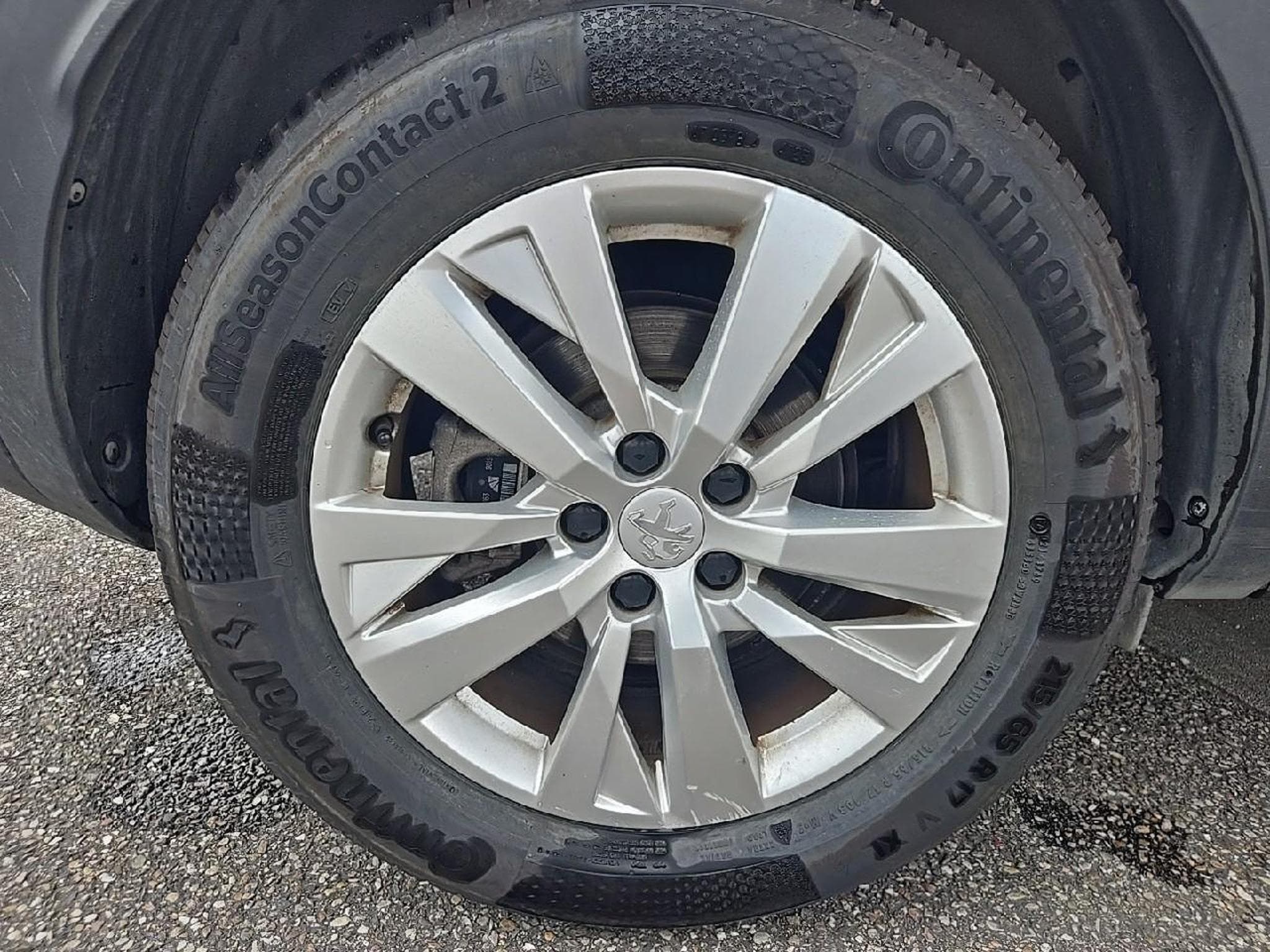 Peugeot 3008 1.5 BLUEHDI 130 ACTIVE EAT8 (2018) - Foto 9