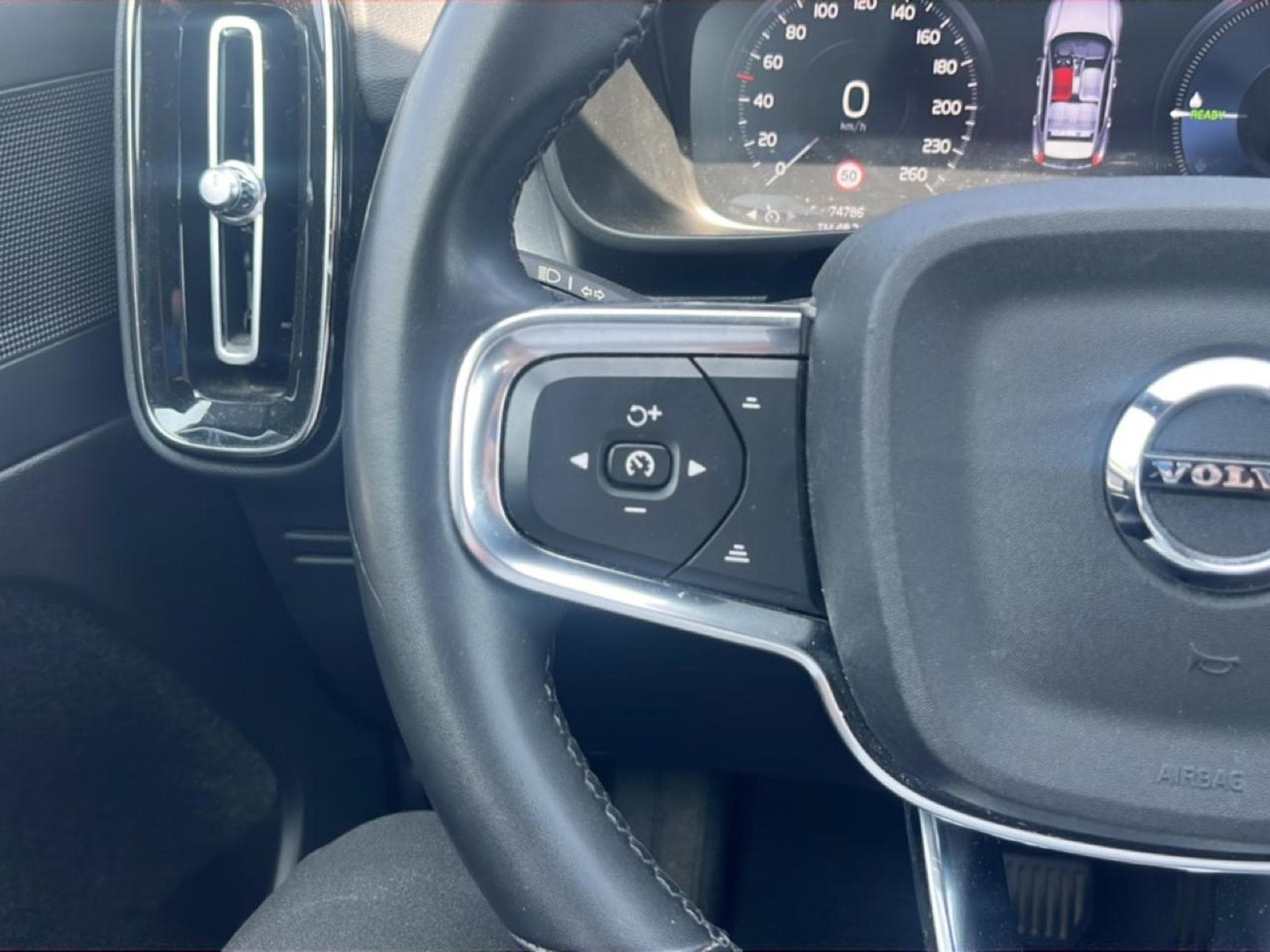 Volvo XC40 1.5 211 START (2022) - Photo 13
