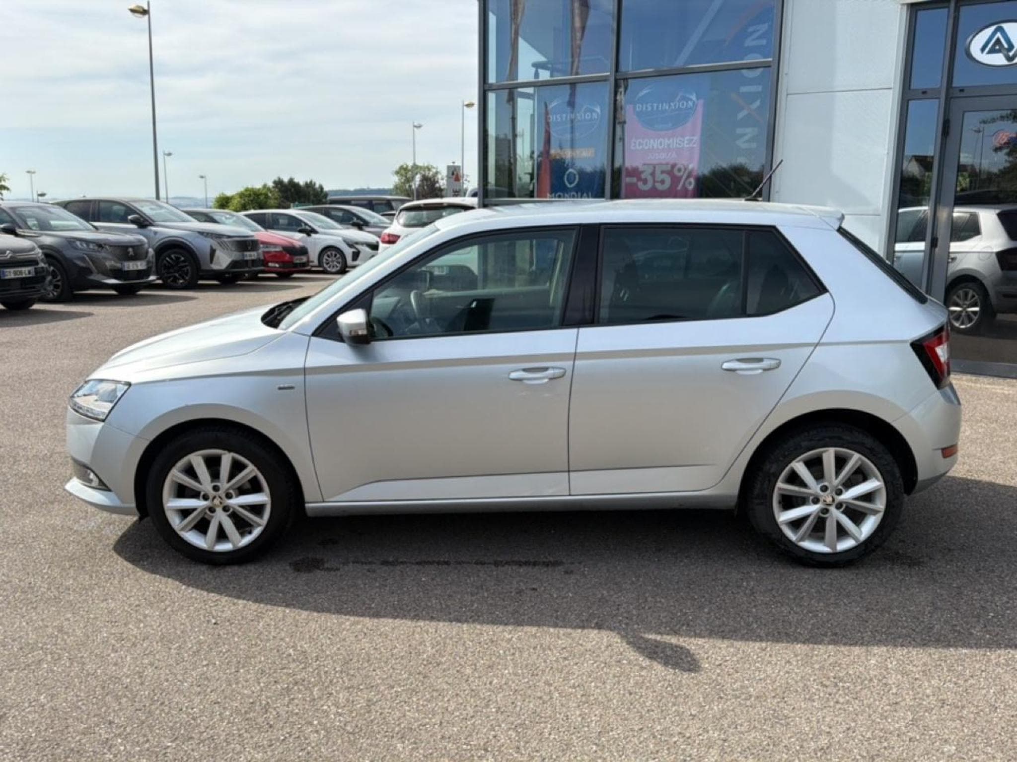 Skoda FABIA 1.0 MPI 75 CLEVER (2019) - Photo 8