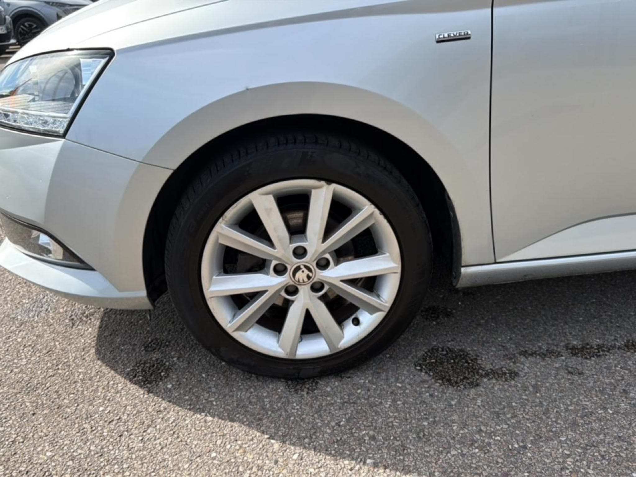 Skoda FABIA 1.0 MPI 75 CLEVER (2019) - Photo 9