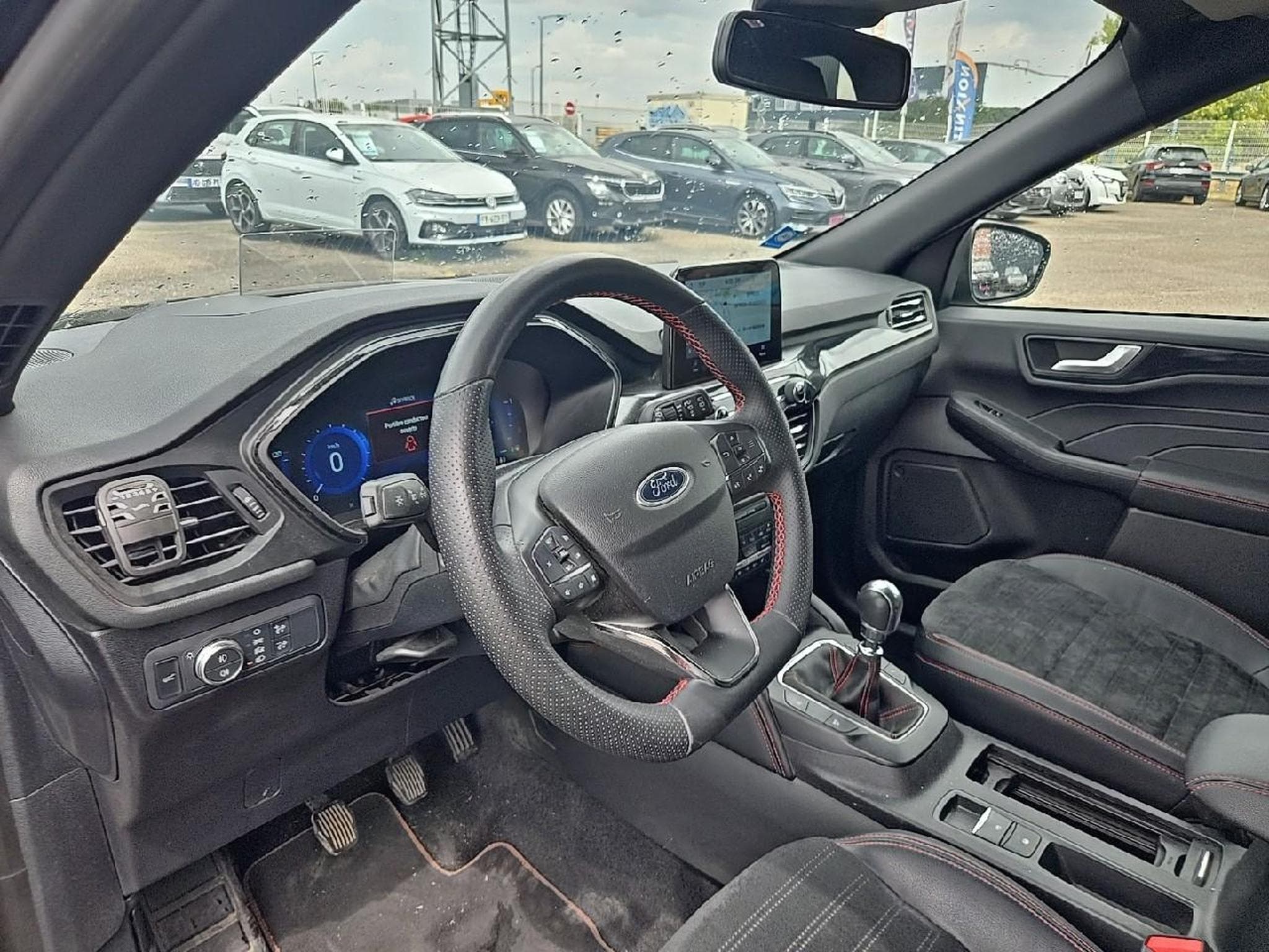 Ford Kuga 2.0 ECOBLUE 150 MHEV ST-LINE (2022) - Foto 13