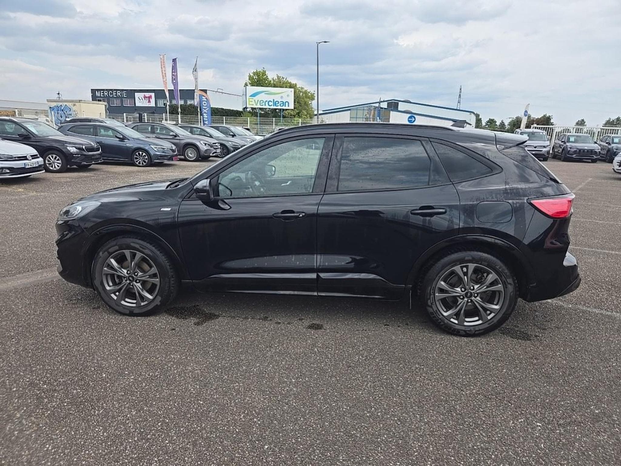 Ford Kuga 2.0 ECOBLUE 150 MHEV ST-LINE (2022) - Foto 8